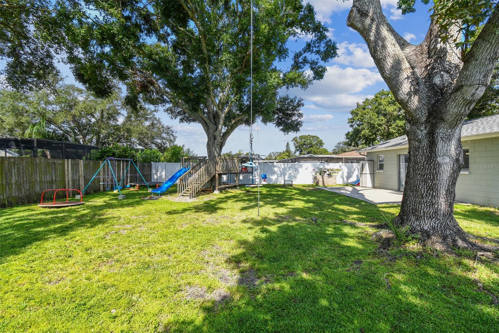 Listing photo id 30 for 8104 Candlewoode Drive