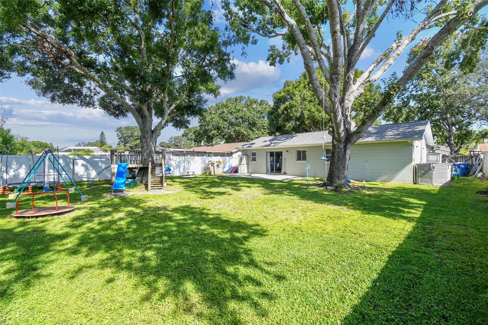 Listing photo id 33 for 8104 Candlewoode Drive