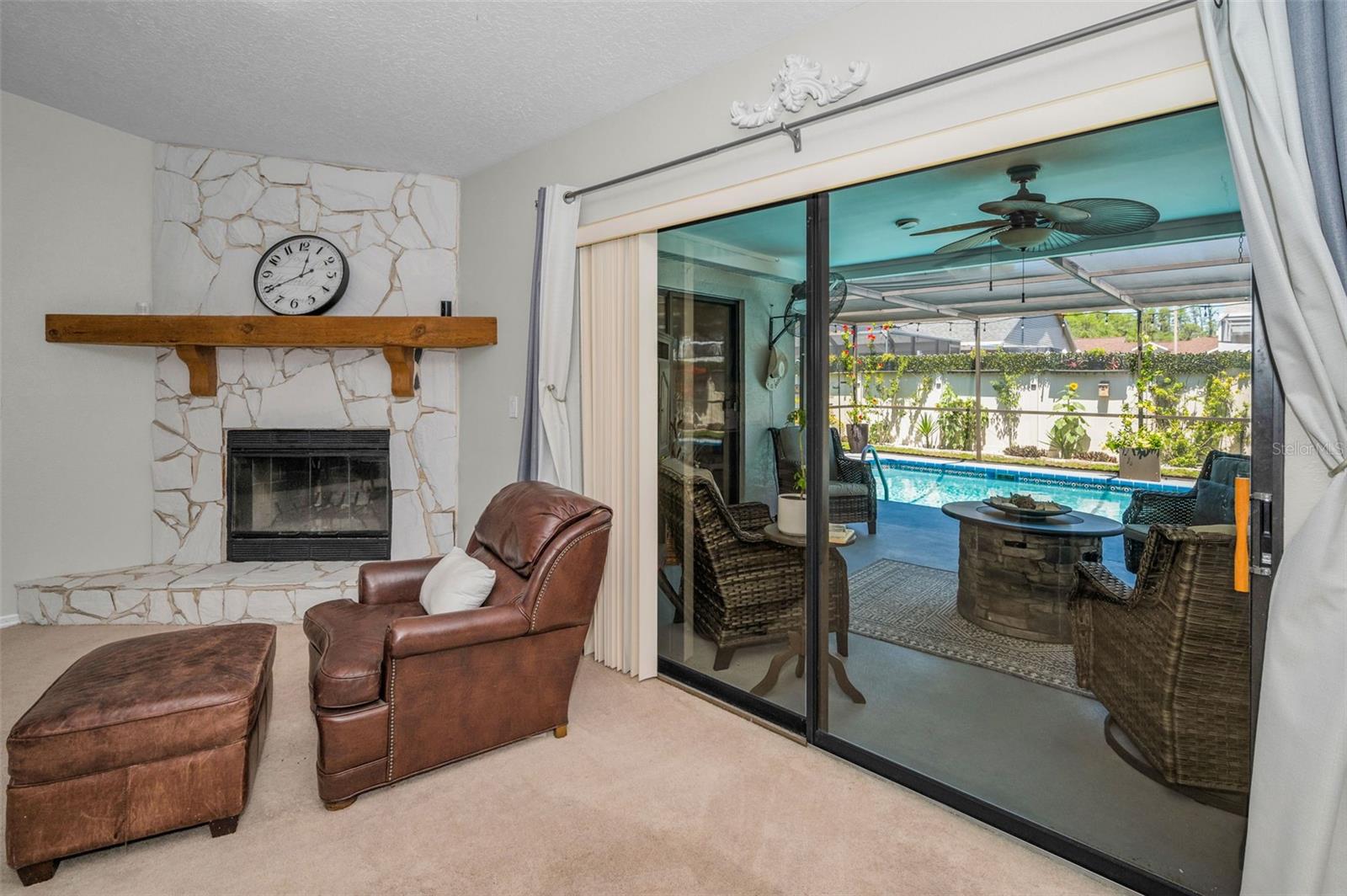 Image 16 of 67 For 9525 Via Segovia