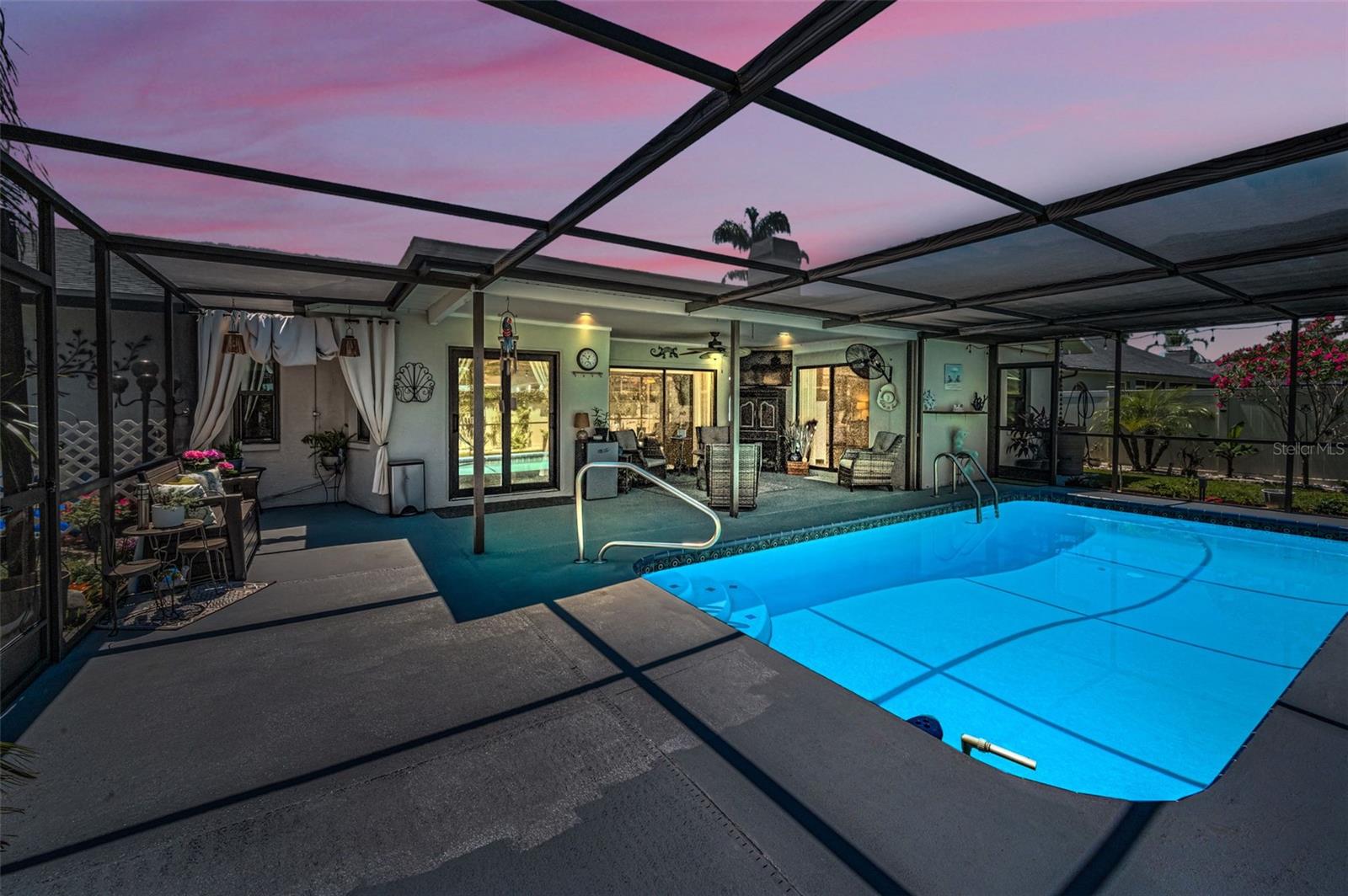 Image 2 of 67 For 9525 Via Segovia