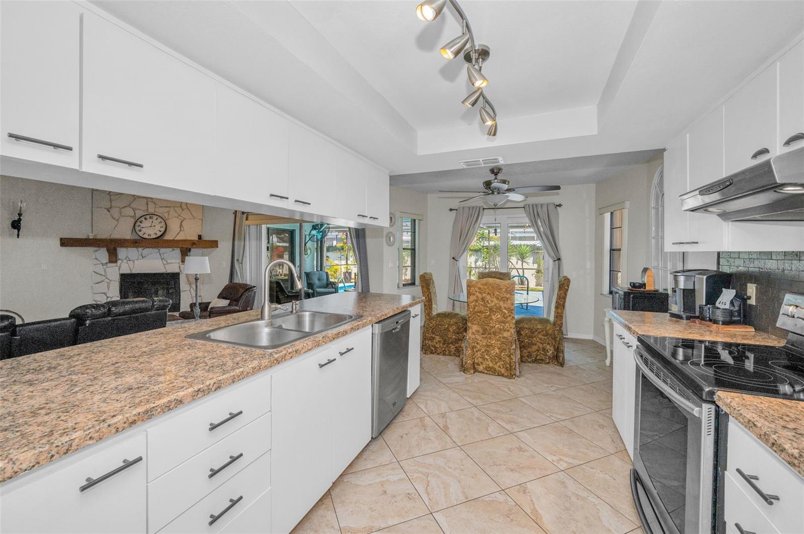 Image 26 of 67 For 9525 Via Segovia