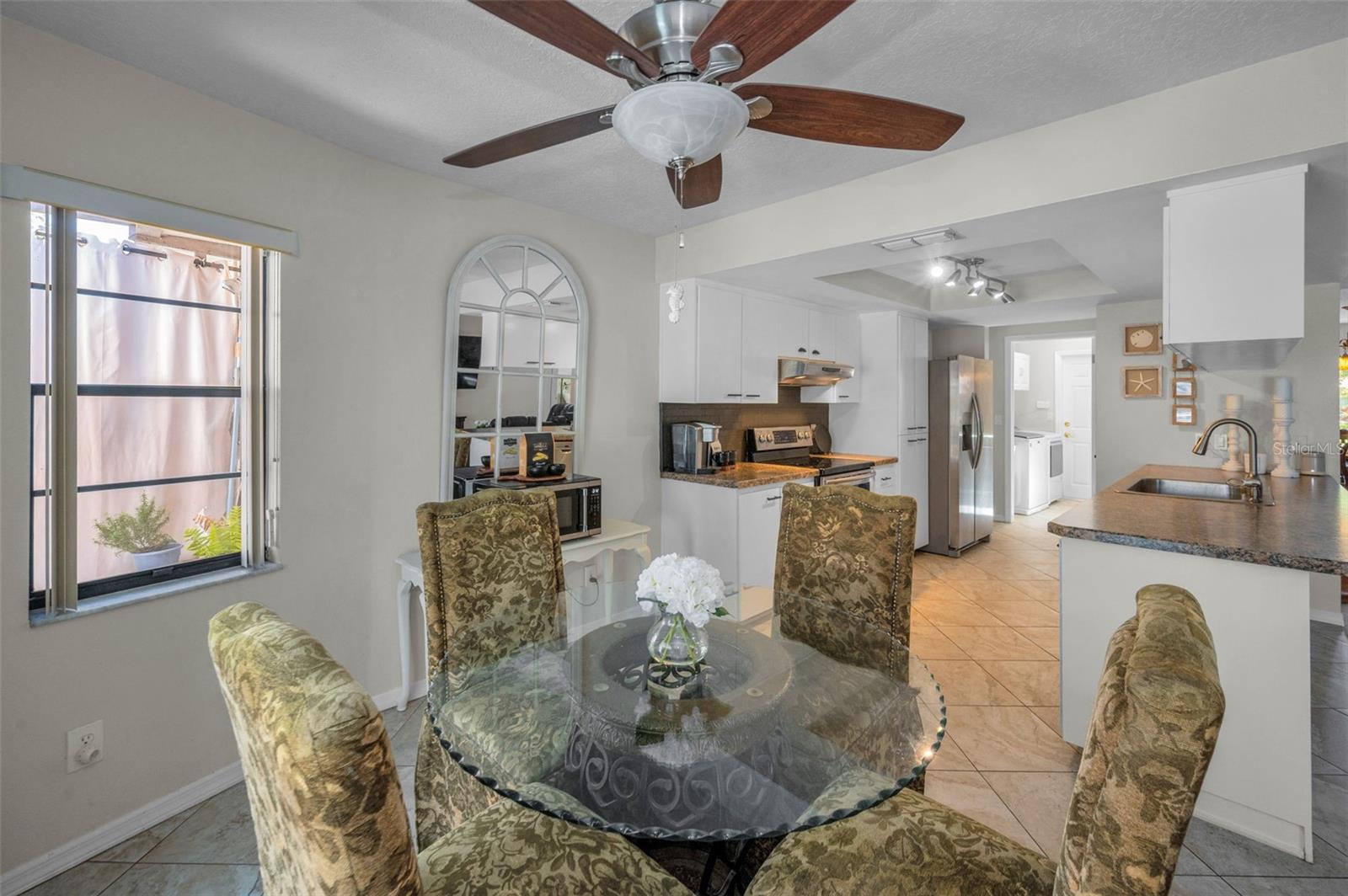 Image 29 of 67 For 9525 Via Segovia