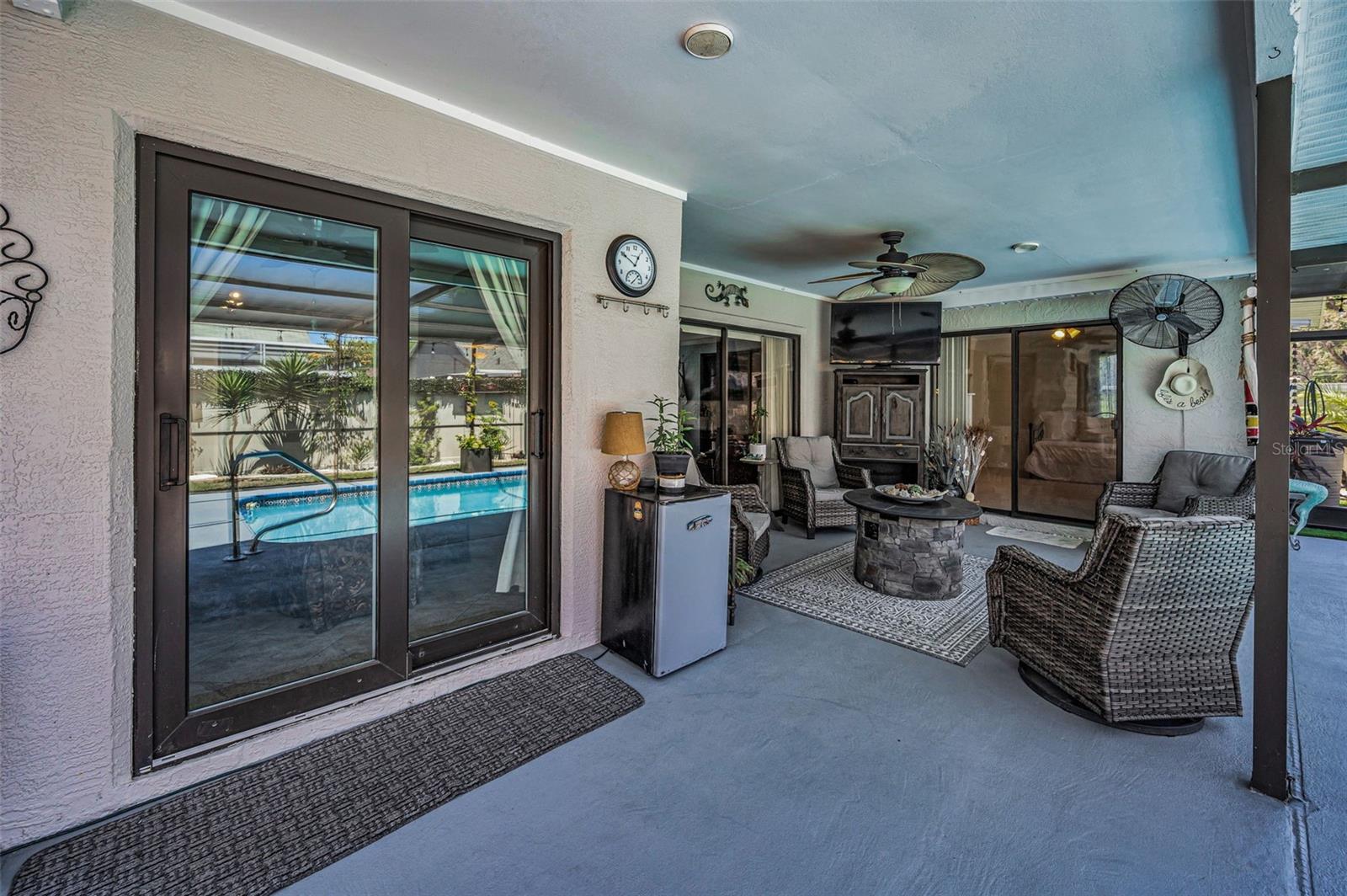 Image 42 of 67 For 9525 Via Segovia