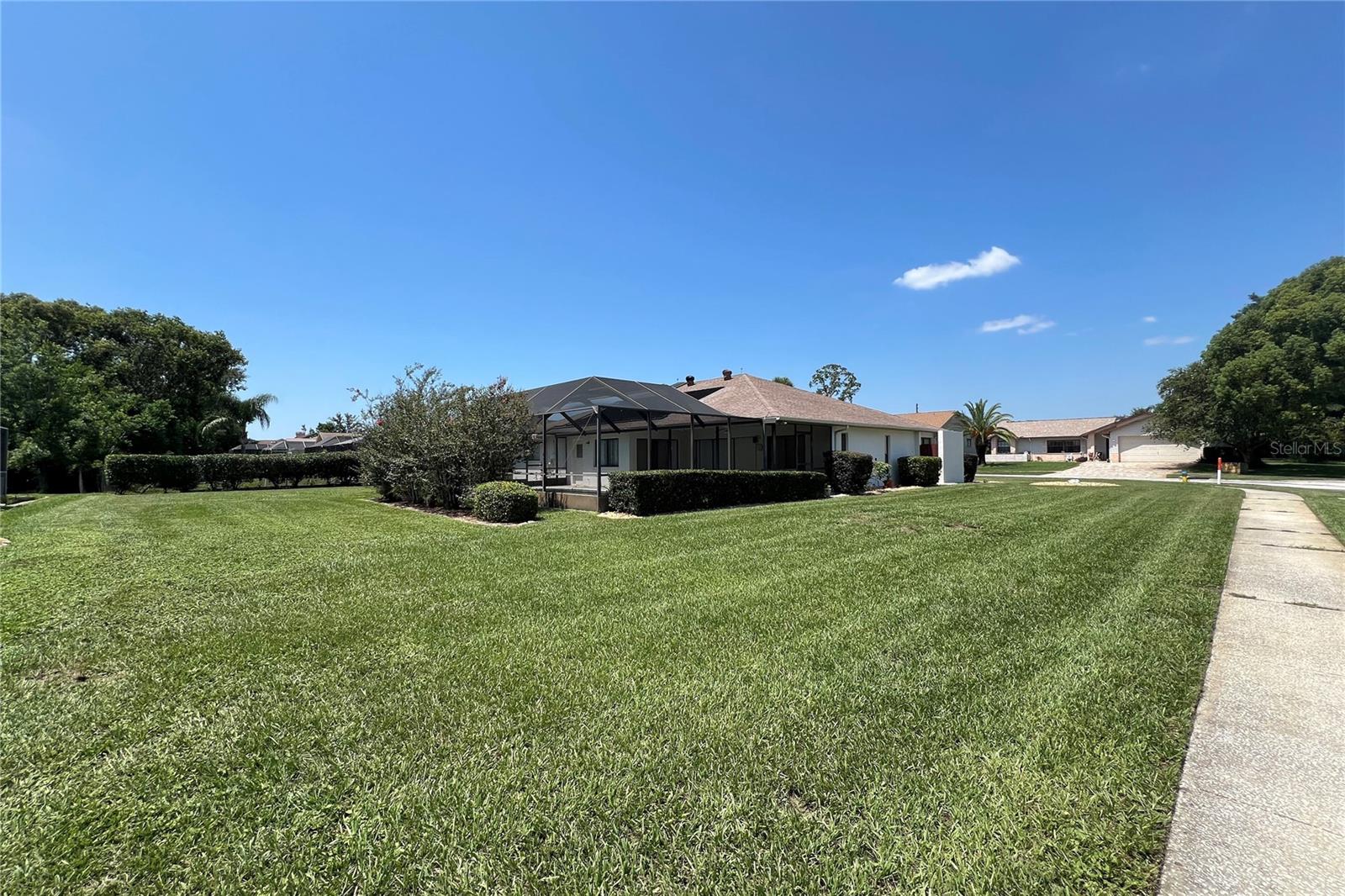 Image 12 of 73 For 1514 Overland Drive