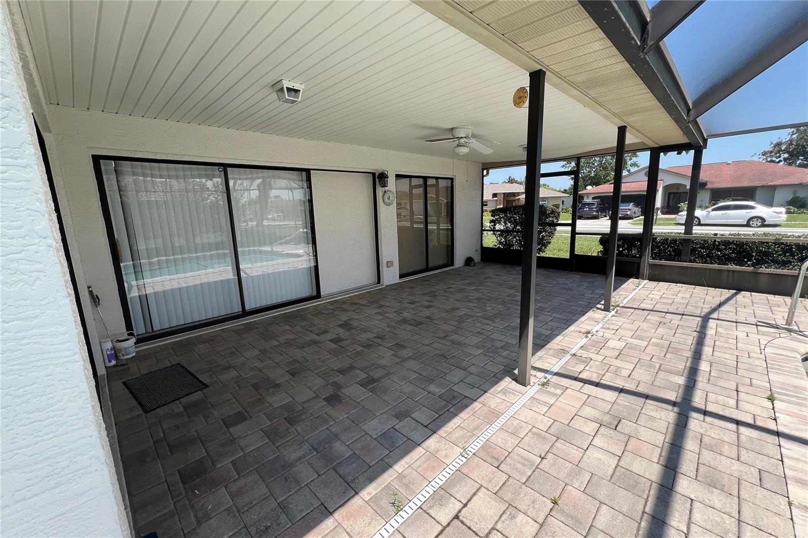 Image 19 of 73 For 1514 Overland Drive