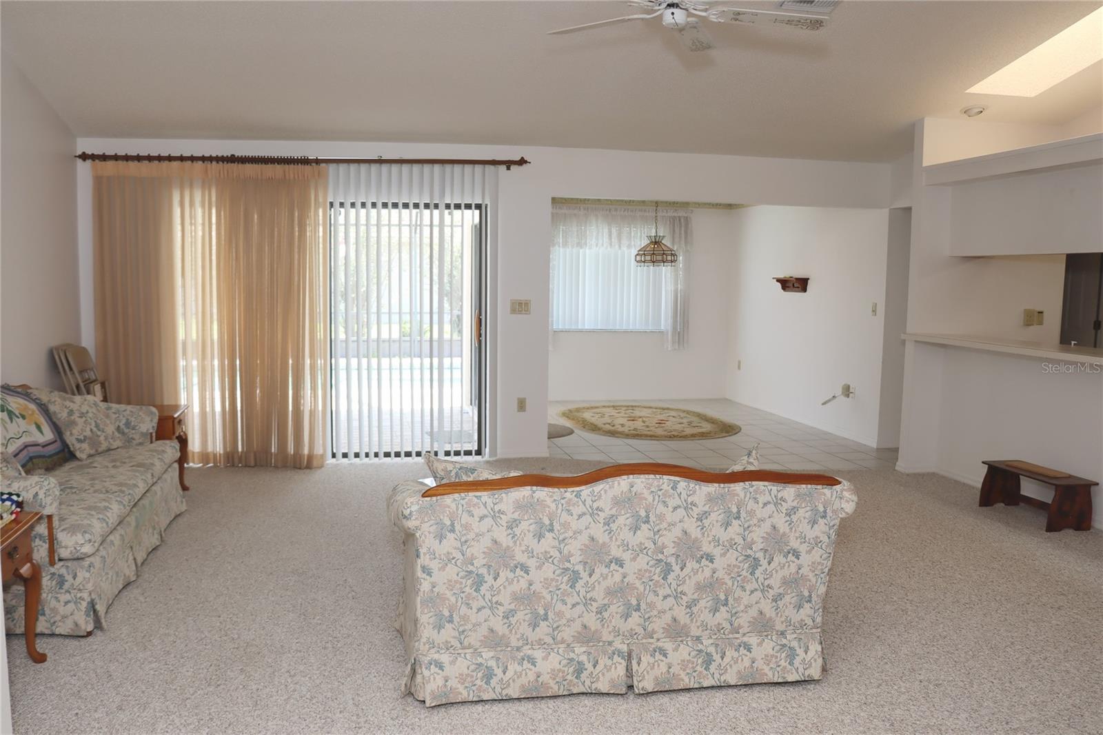 Image 29 of 73 For 1514 Overland Drive