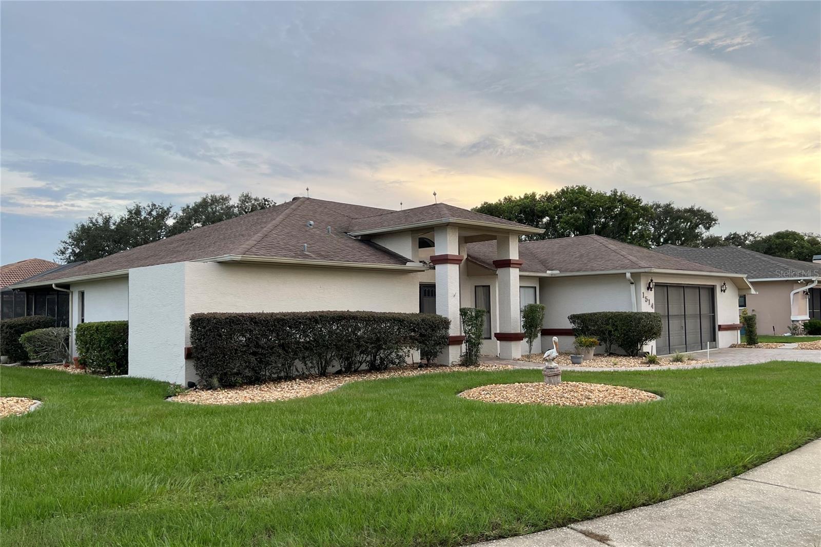 Image 8 of 73 For 1514 Overland Drive
