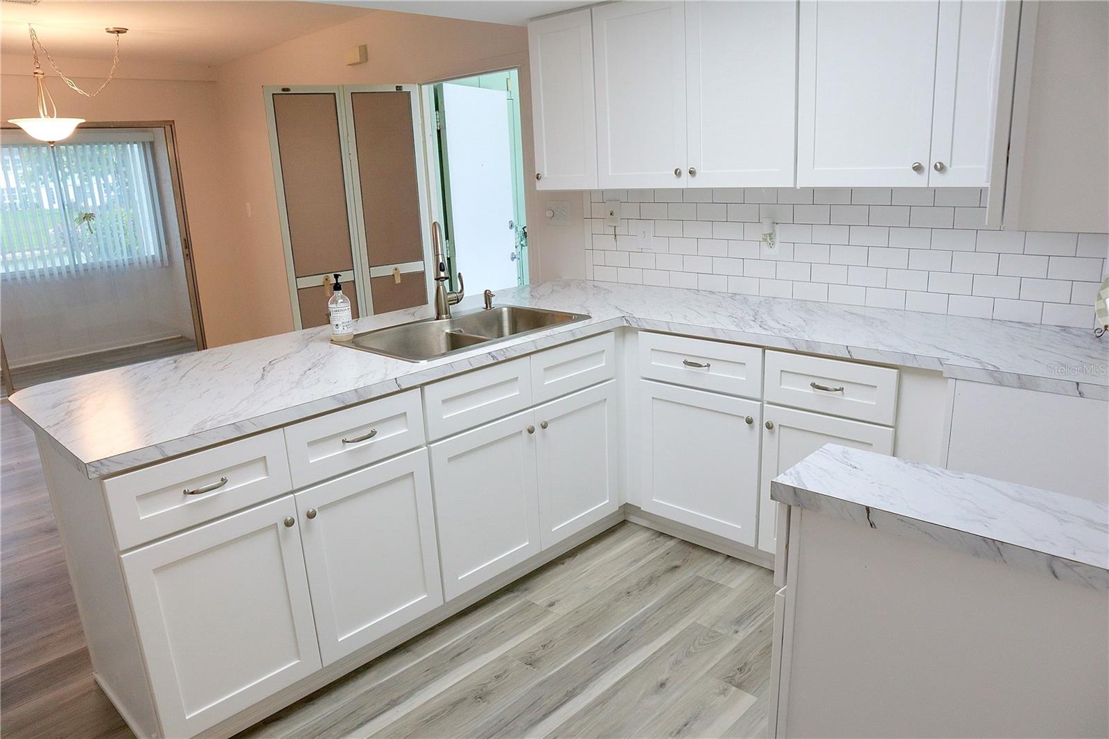 Image 8 of 28 For 5419 Palm Drive  130