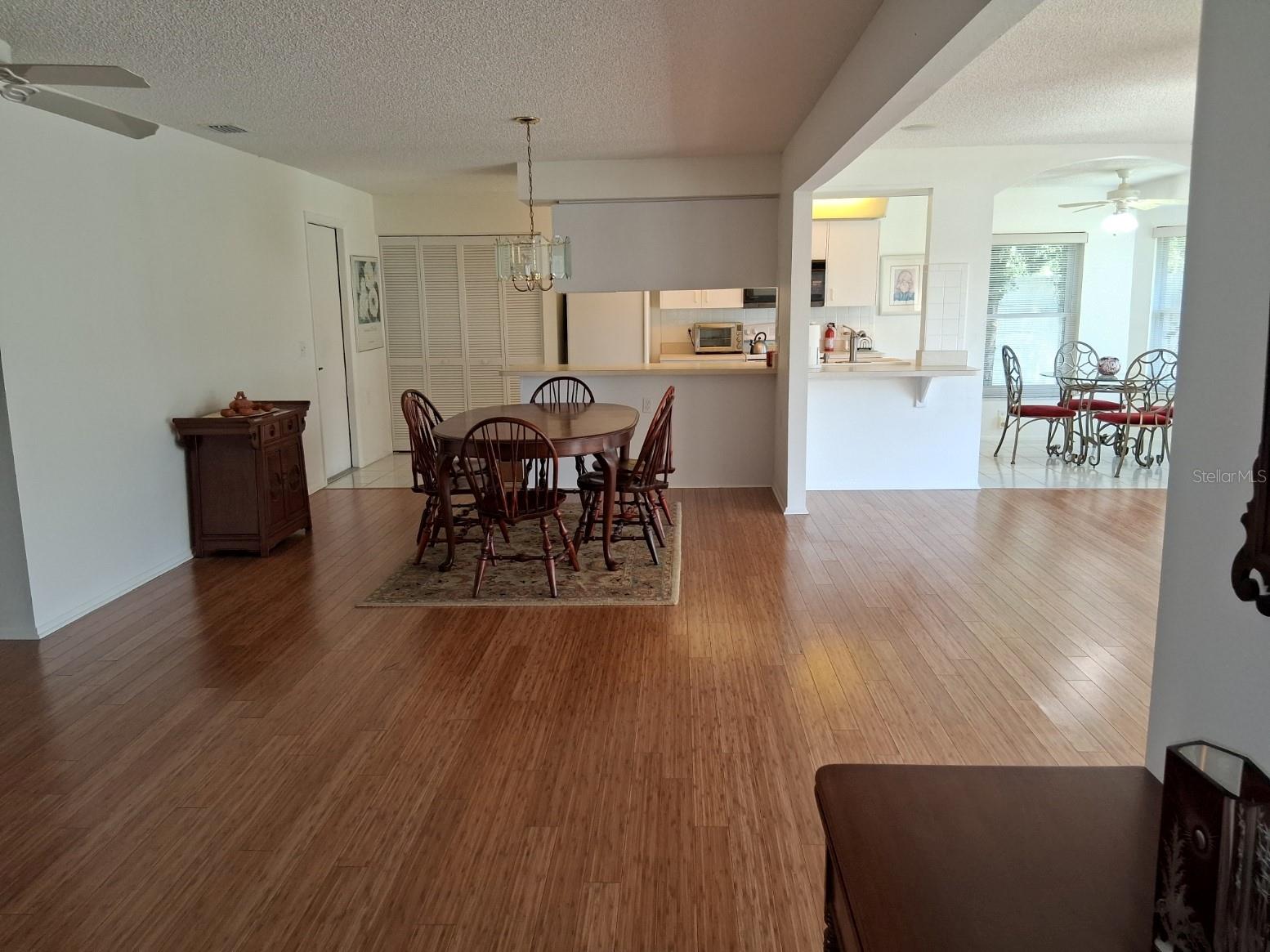 Image 10 of 28 For 9142 Cotswald Way 86