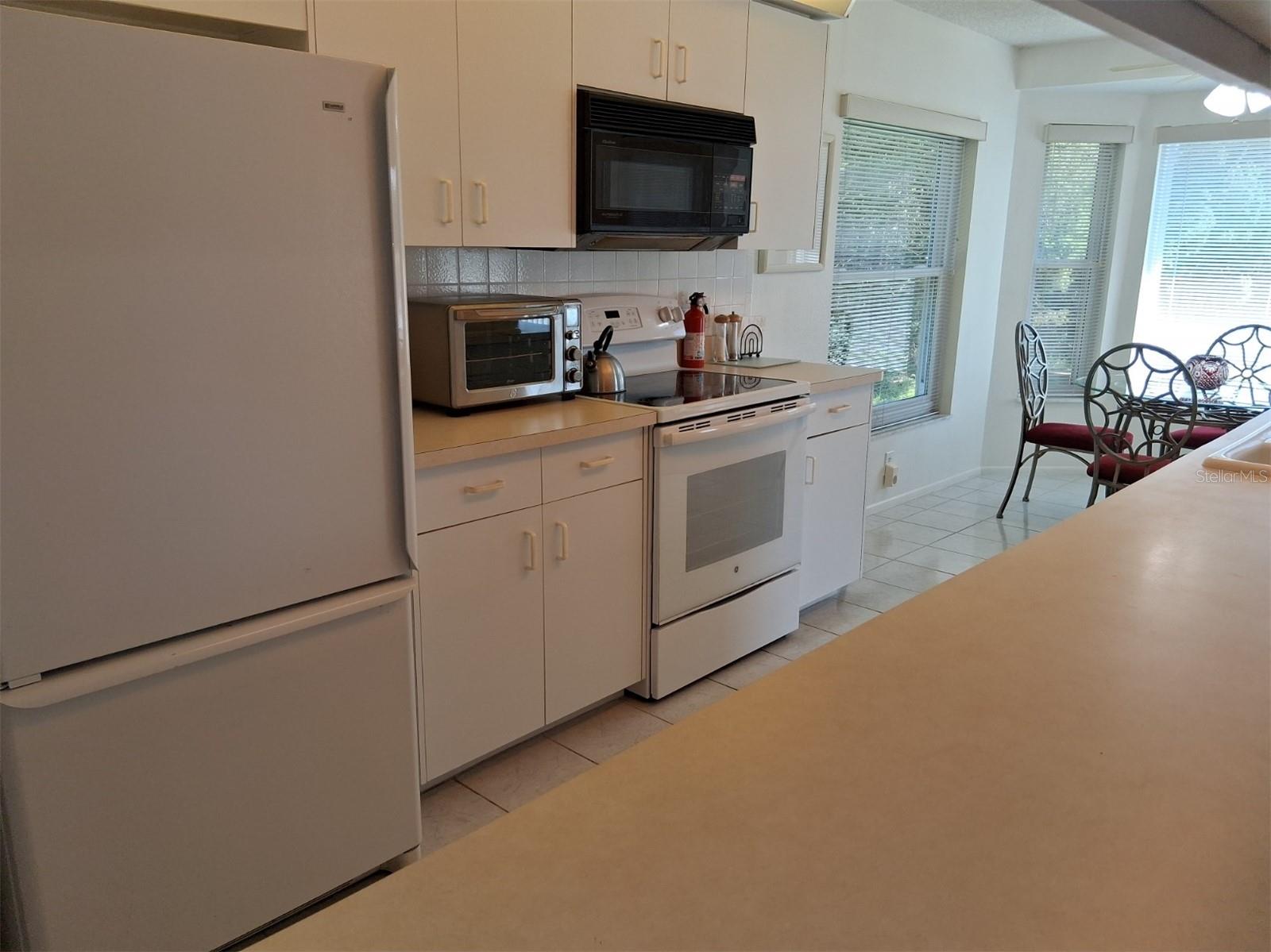 Image 14 of 28 For 9142 Cotswald Way 86