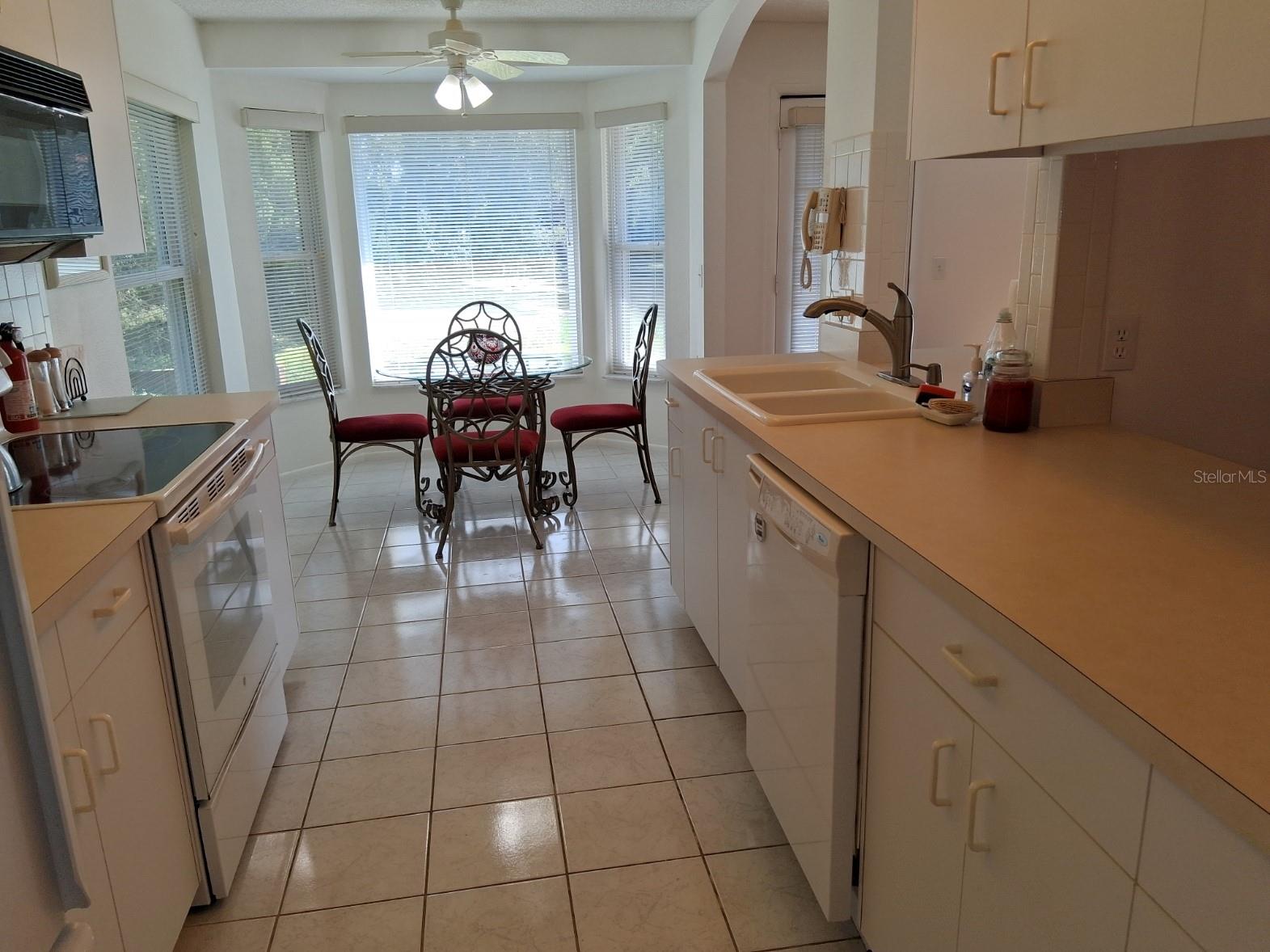 Image 19 of 28 For 9142 Cotswald Way 86
