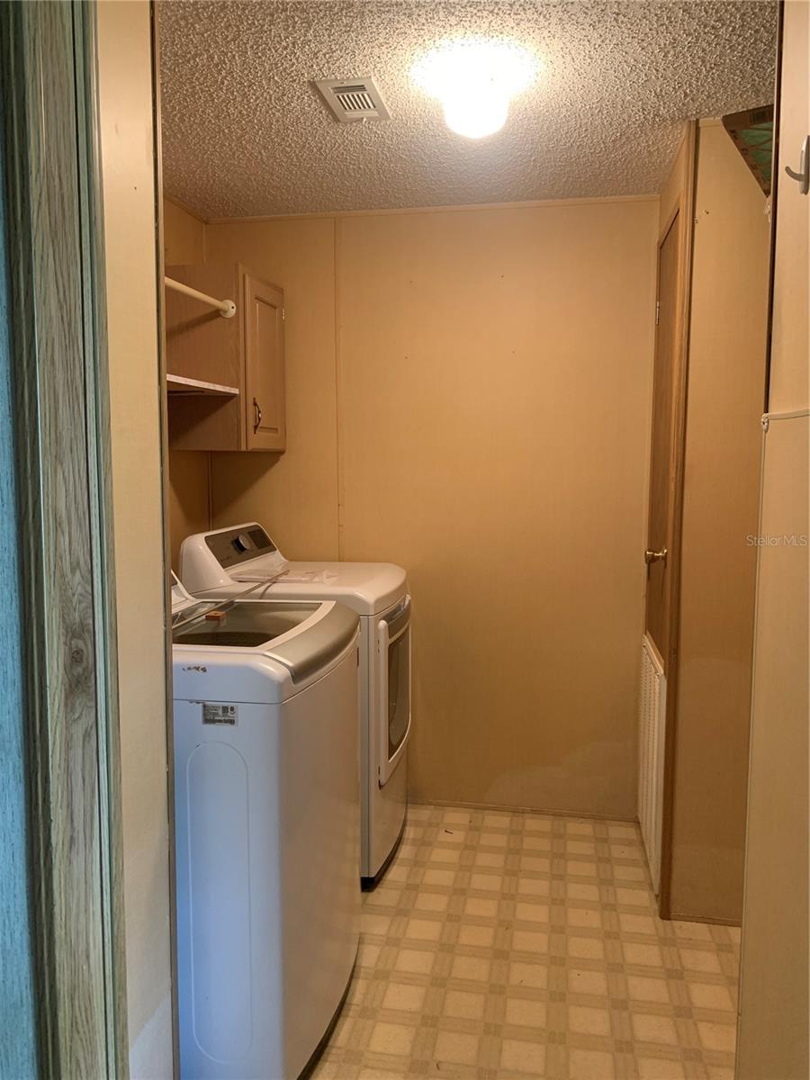 Image 12 of 15 For 16155 Brookridge Boulevard