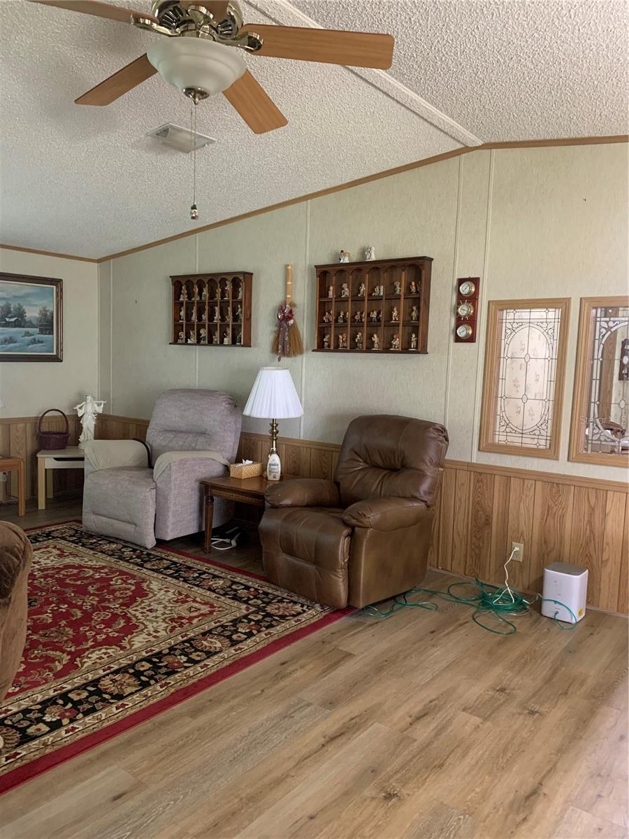 Image 3 of 15 For 16155 Brookridge Boulevard