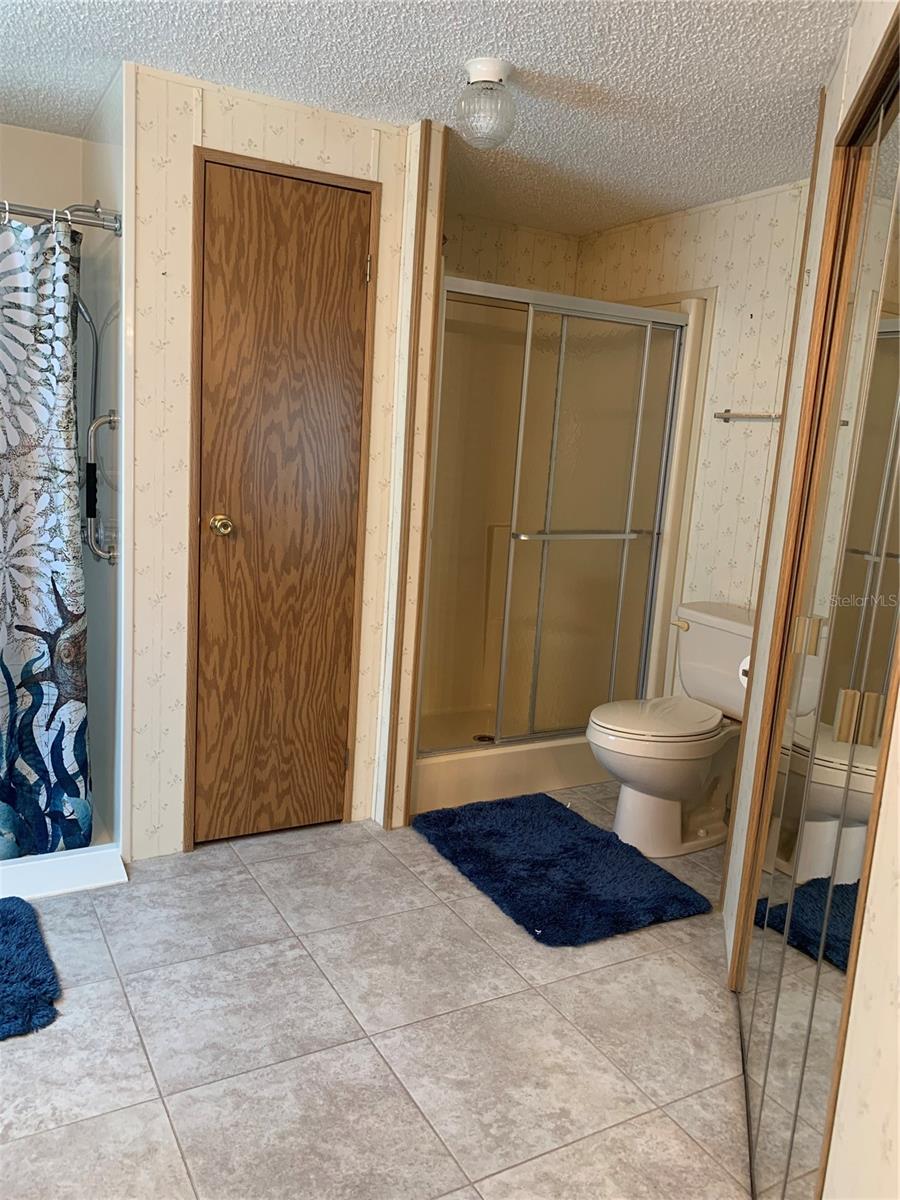 Image 8 of 15 For 16155 Brookridge Boulevard