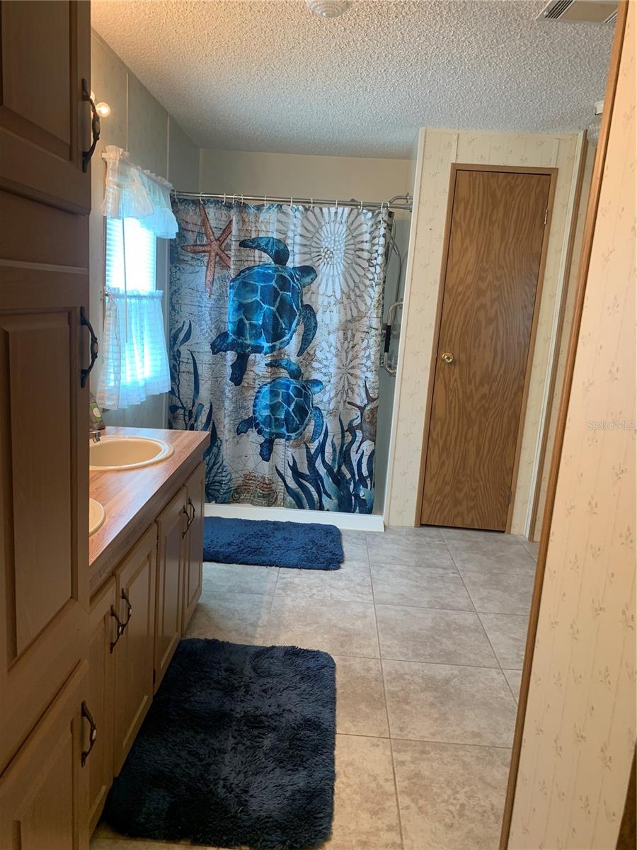 Image 9 of 15 For 16155 Brookridge Boulevard