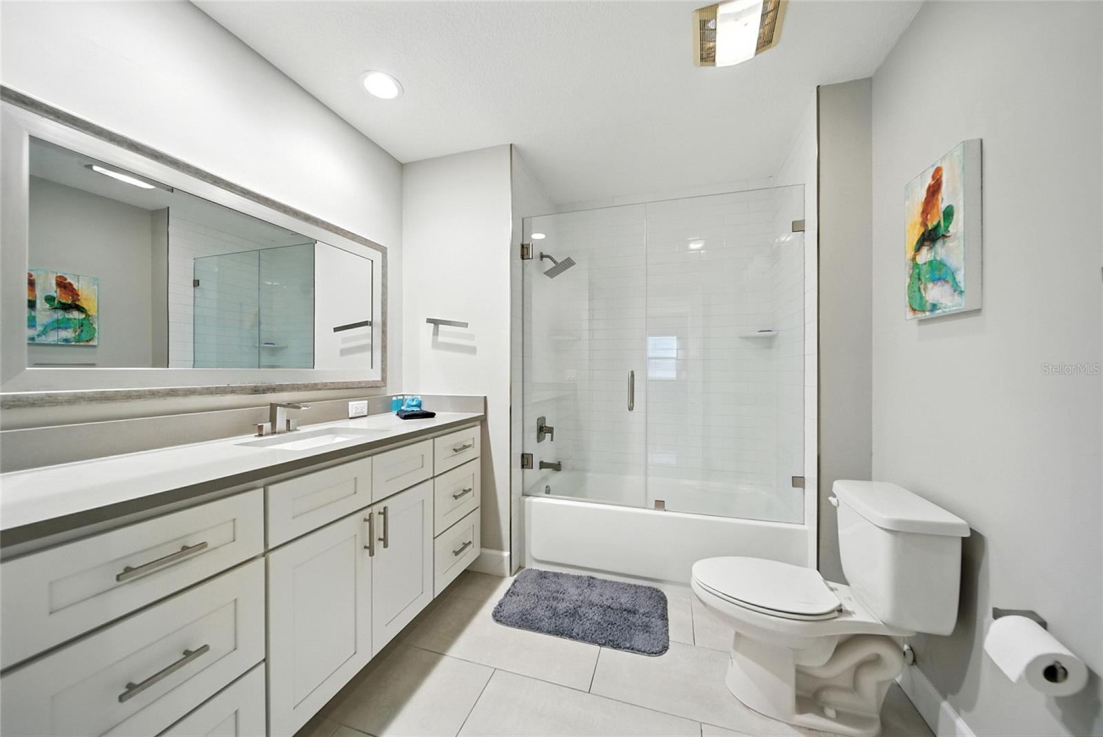 Listing photo id 24 for 2435 Watersedge Drive