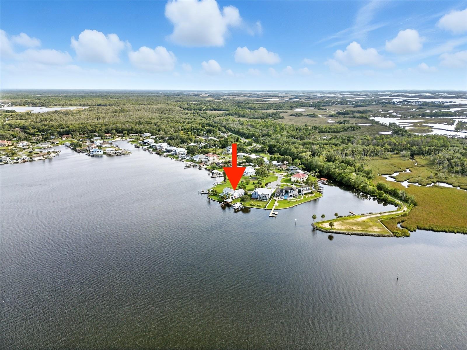 Listing photo id 54 for 2435 Watersedge Drive