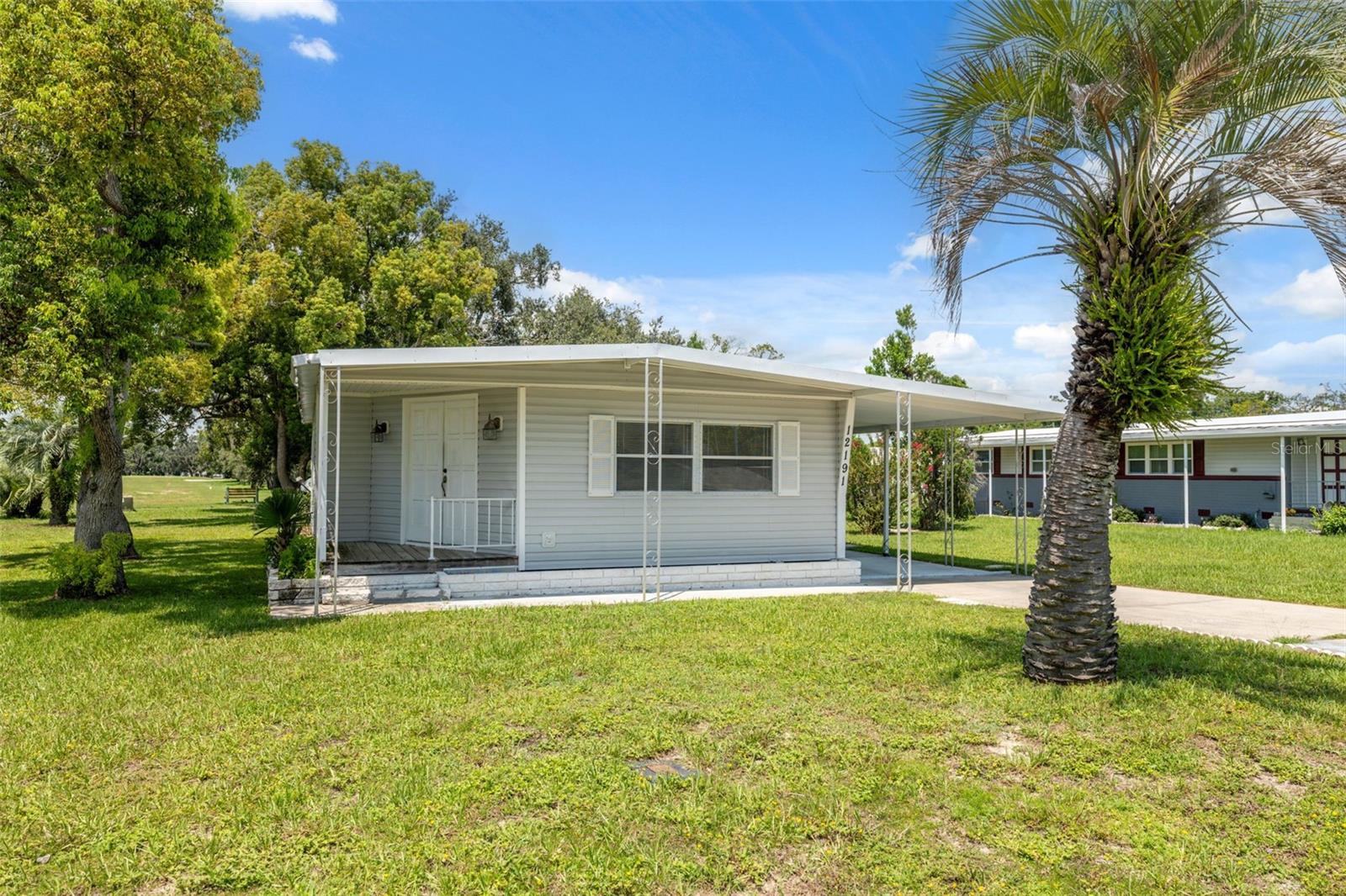 Image 4 of 30 For 12191 Club House Road
