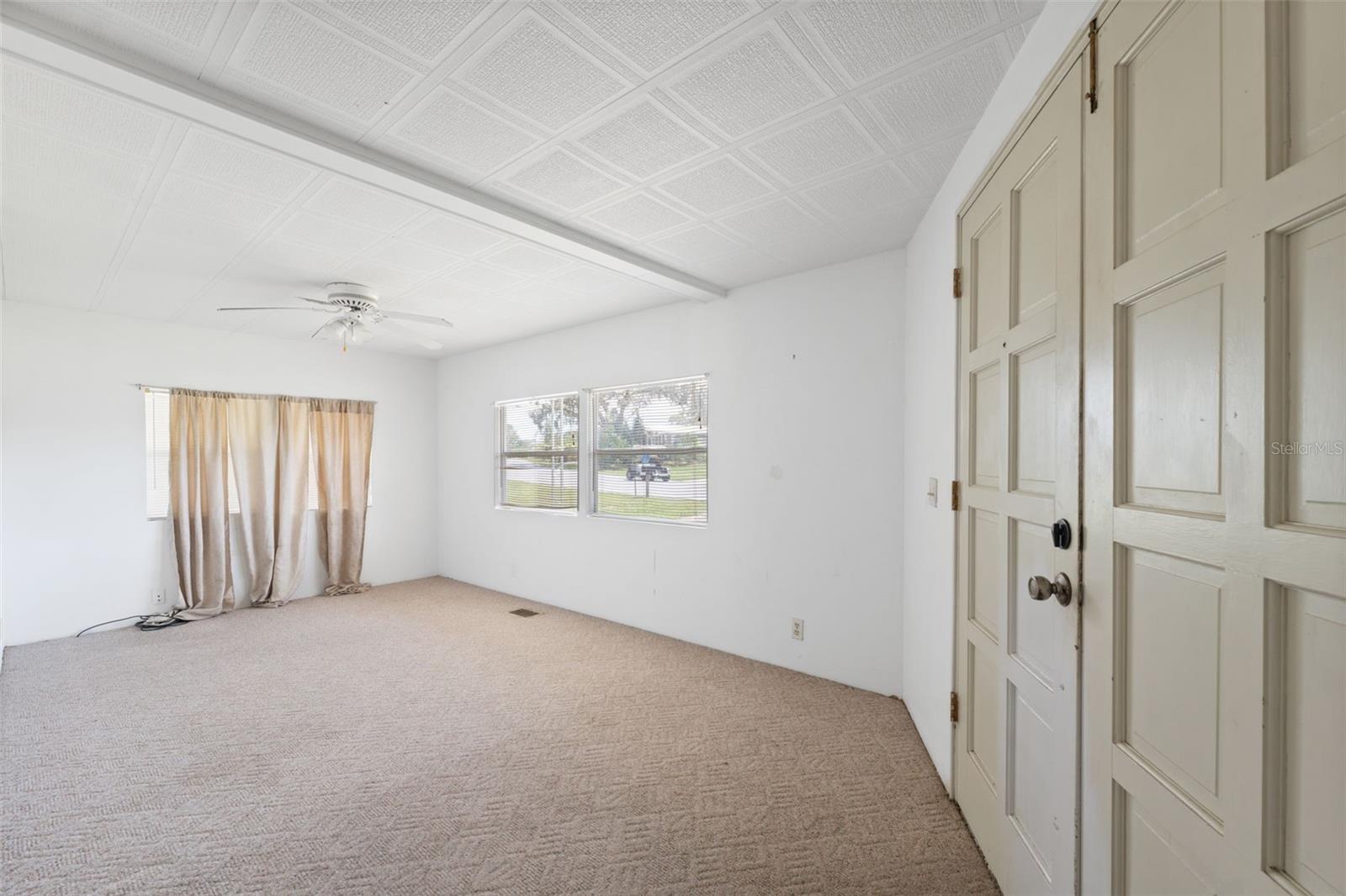 Image 6 of 30 For 12191 Club House Road