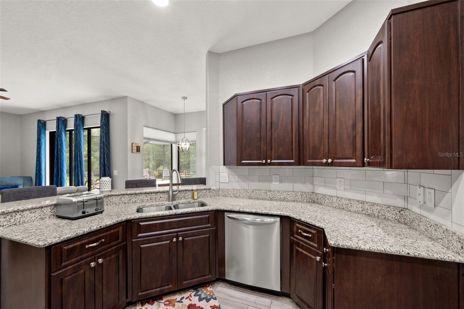 Image 18 of 53 For 16325 Palacky Street