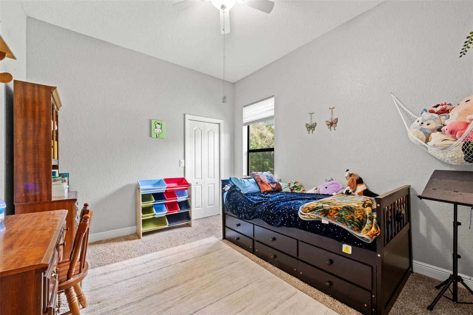 Image 27 of 53 For 16325 Palacky Street