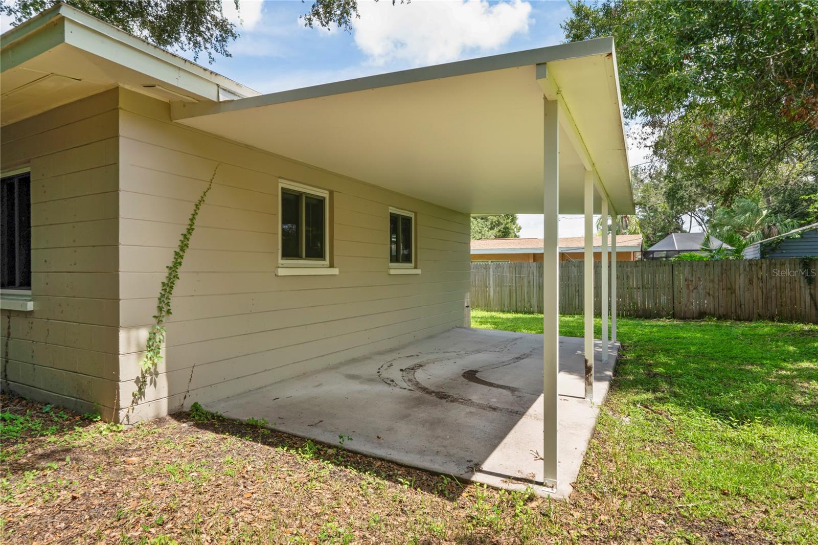 Image 22 of 23 For 1313 Barry Street