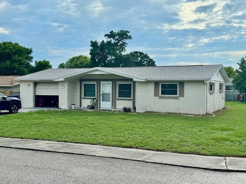 Listing photo id 9 for 3719 Warbler Drive