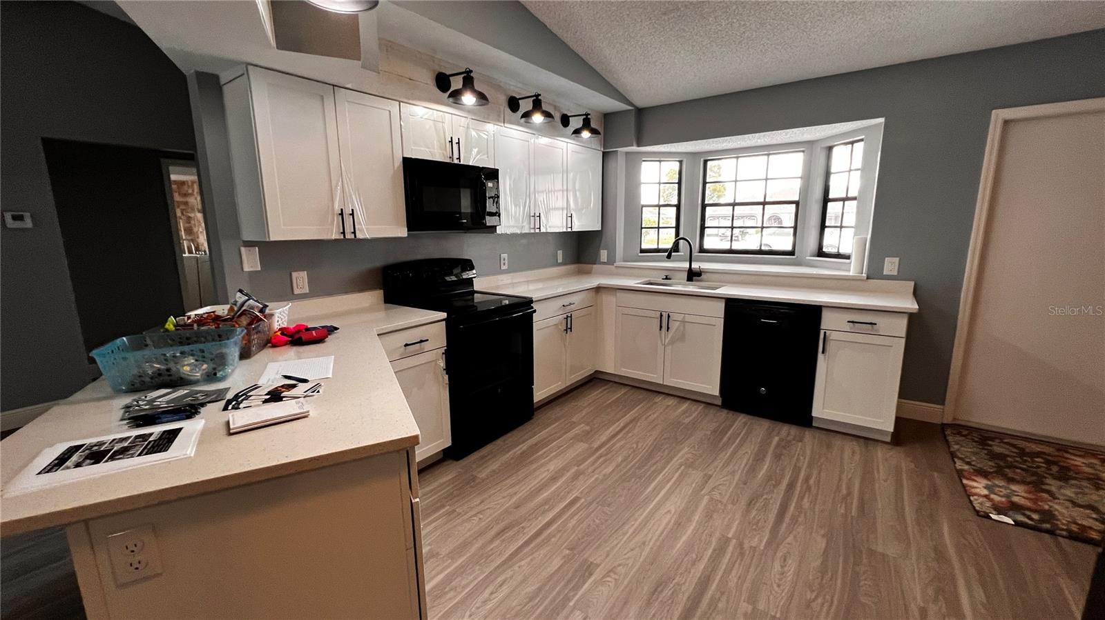 Image 3 of 21 For 10307 Gifford Drive