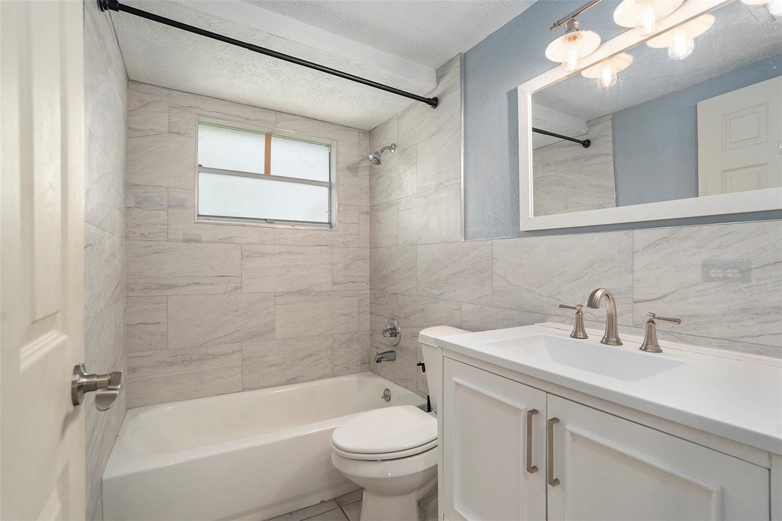 Image 22 of 27 For 7238 Dianne Drive
