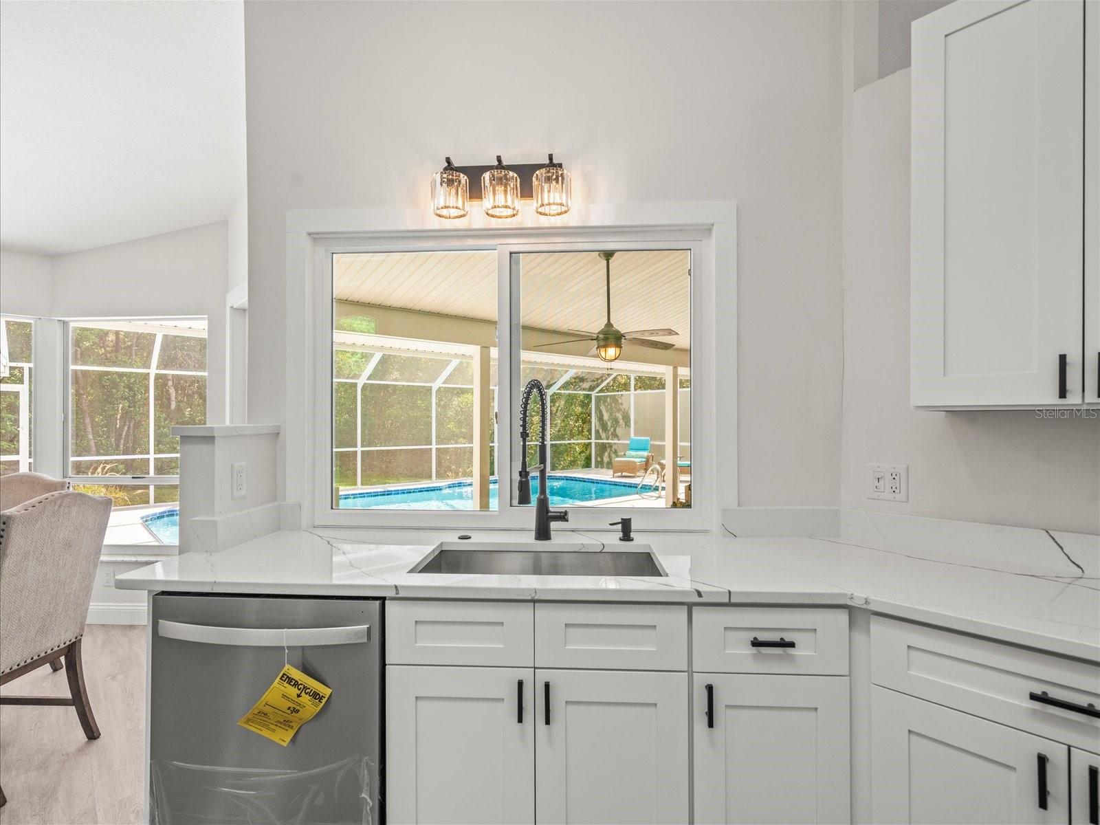 Image 17 of 53 For 7 Graytwig Court W