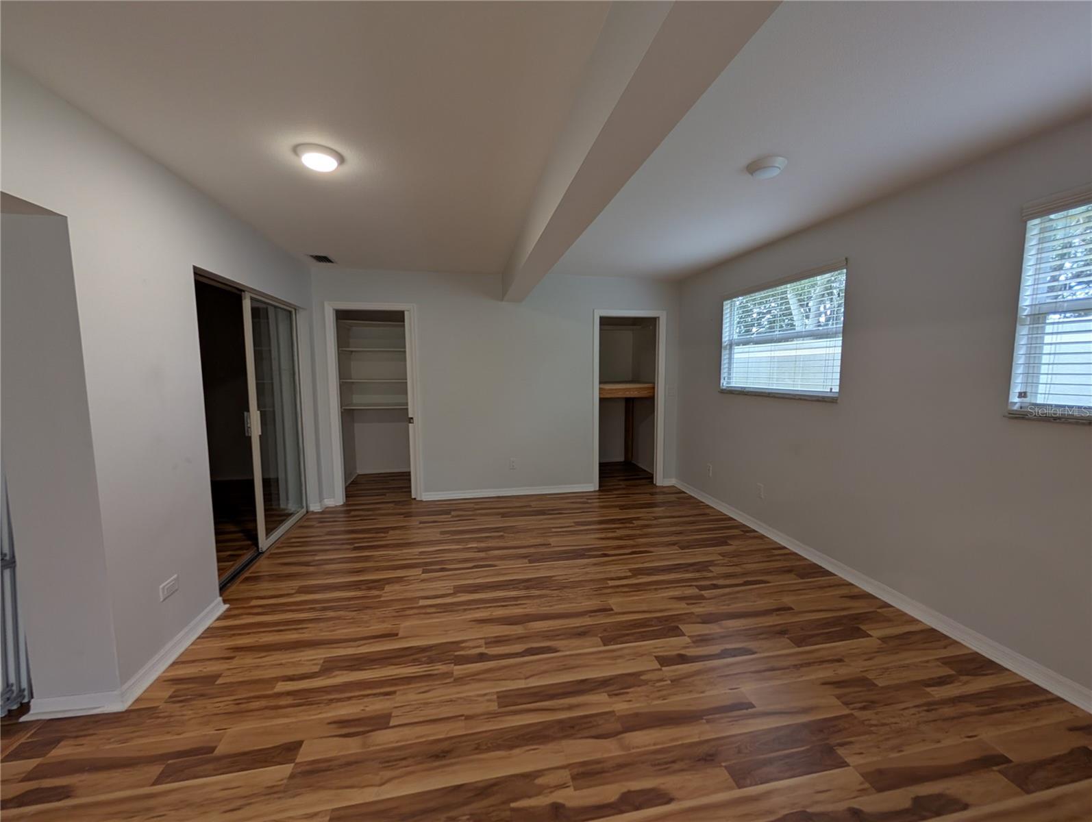 Image 14 of 51 For 196 Hunter Court