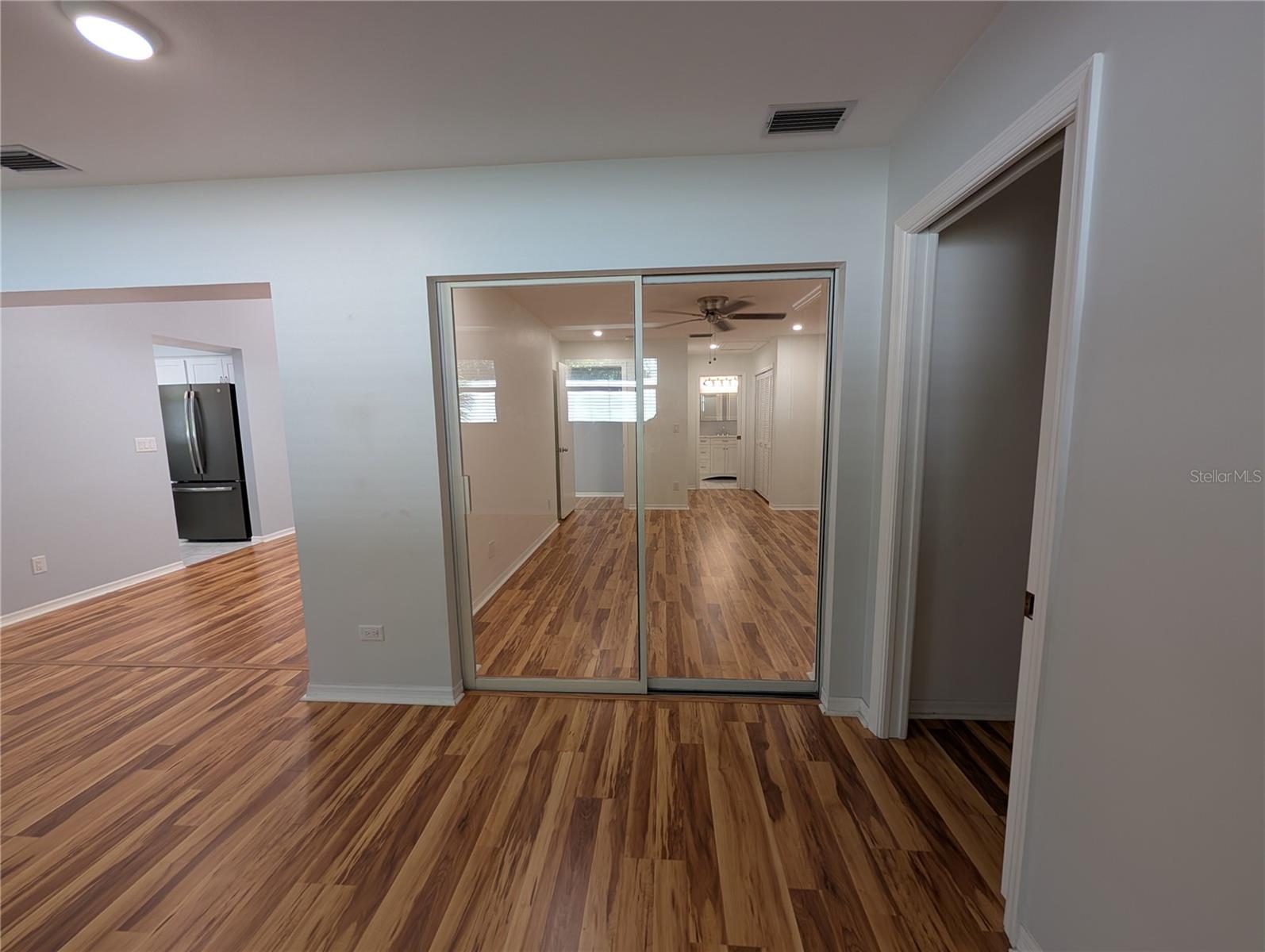 Image 33 of 51 For 196 Hunter Court