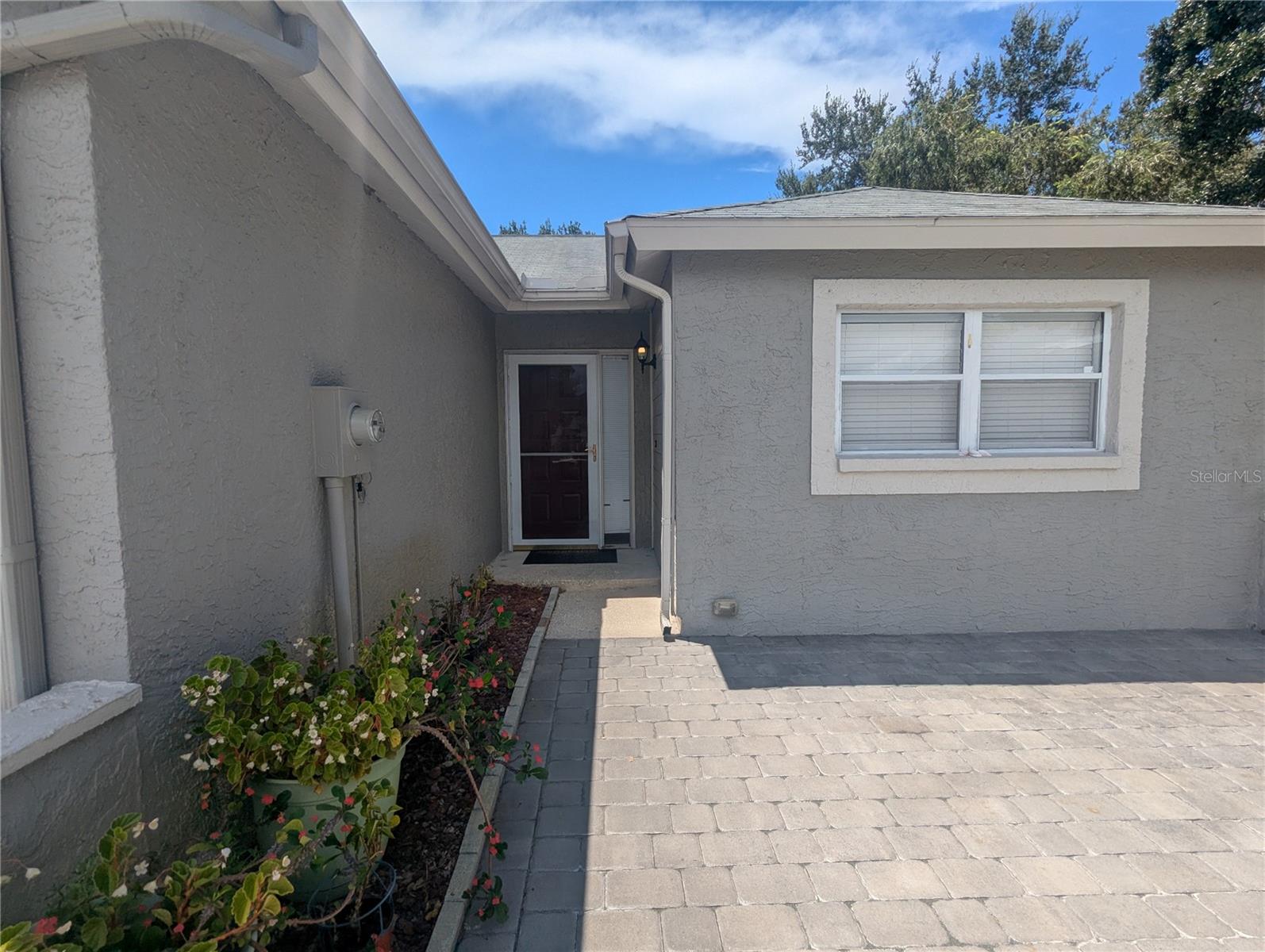 Image 4 of 51 For 196 Hunter Court
