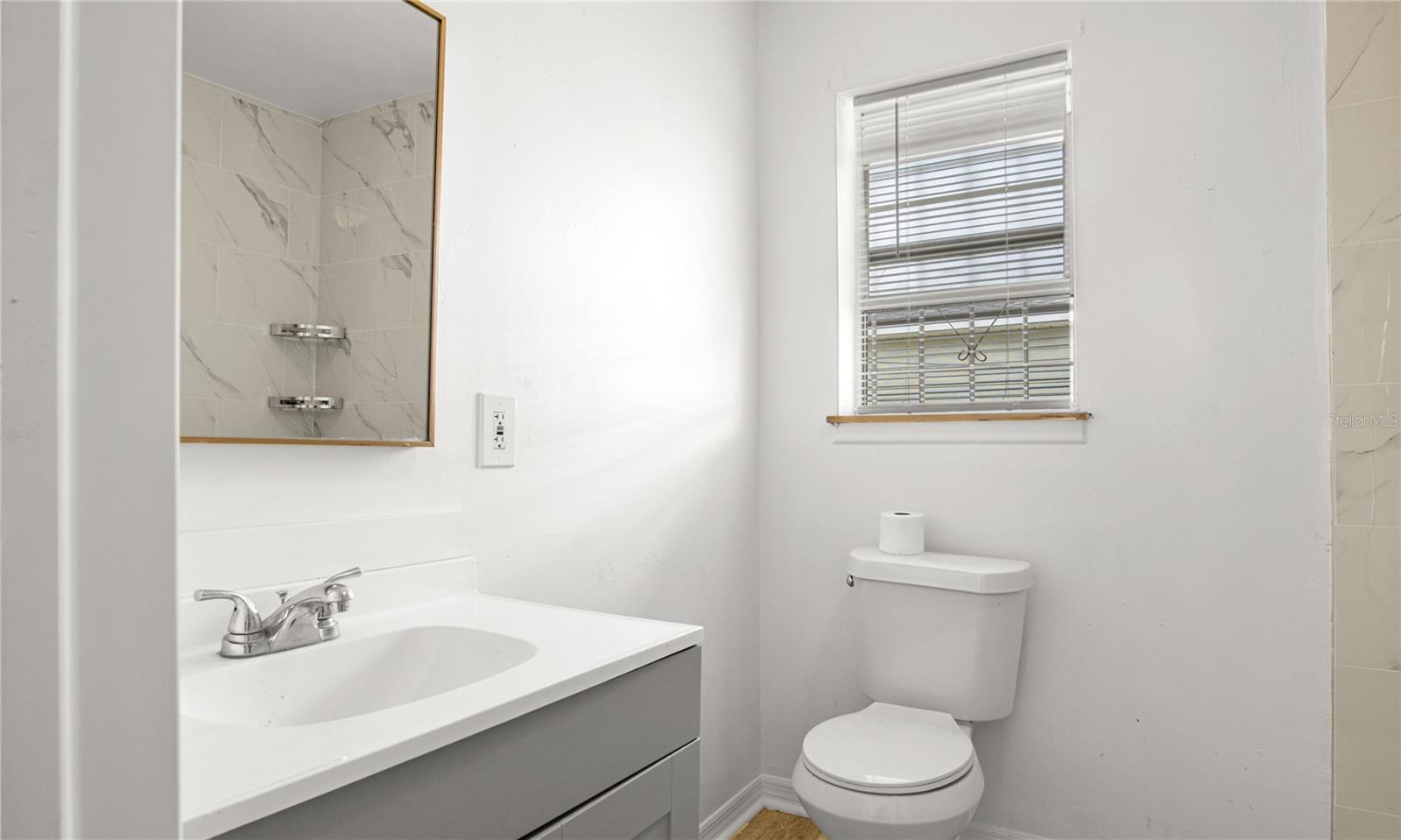 Image 17 of 26 For 3714 57th Street
