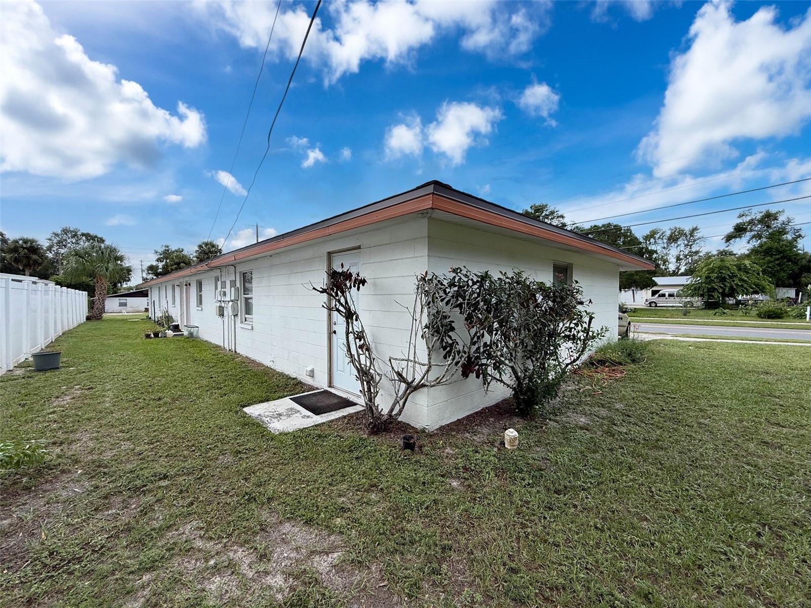 Image 11 of 71 For 5800 5808 Madison Street