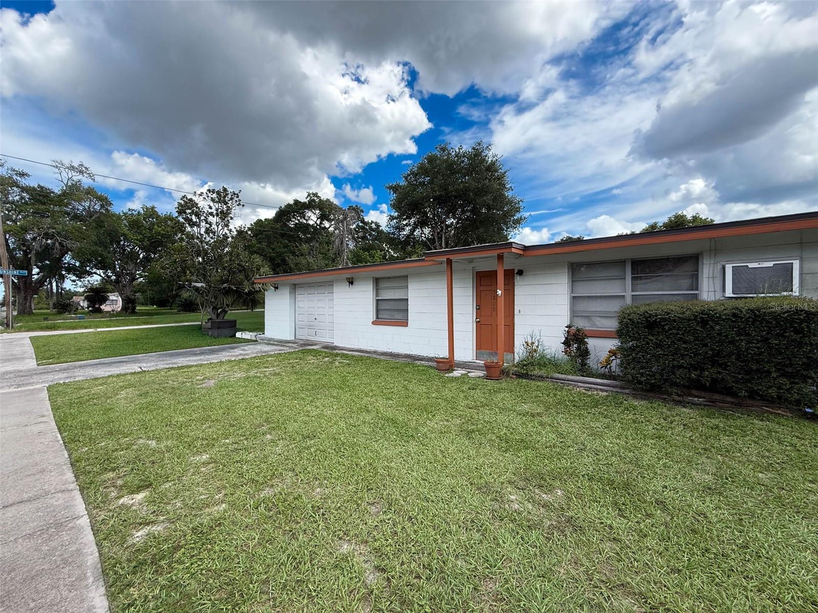 Image 8 of 71 For 5800 5808 Madison Street