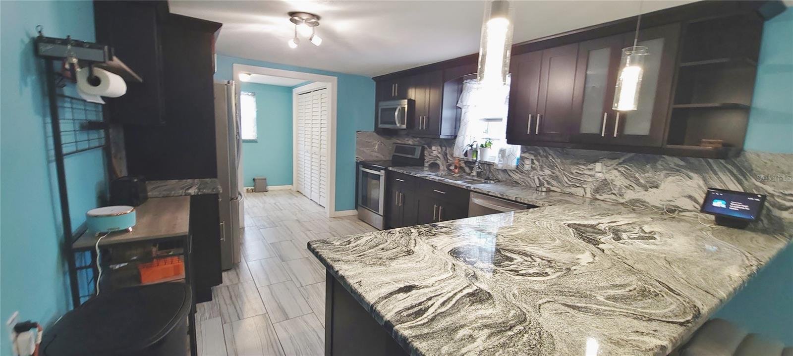 Image 7 of 20 For 11241 Linden Lane