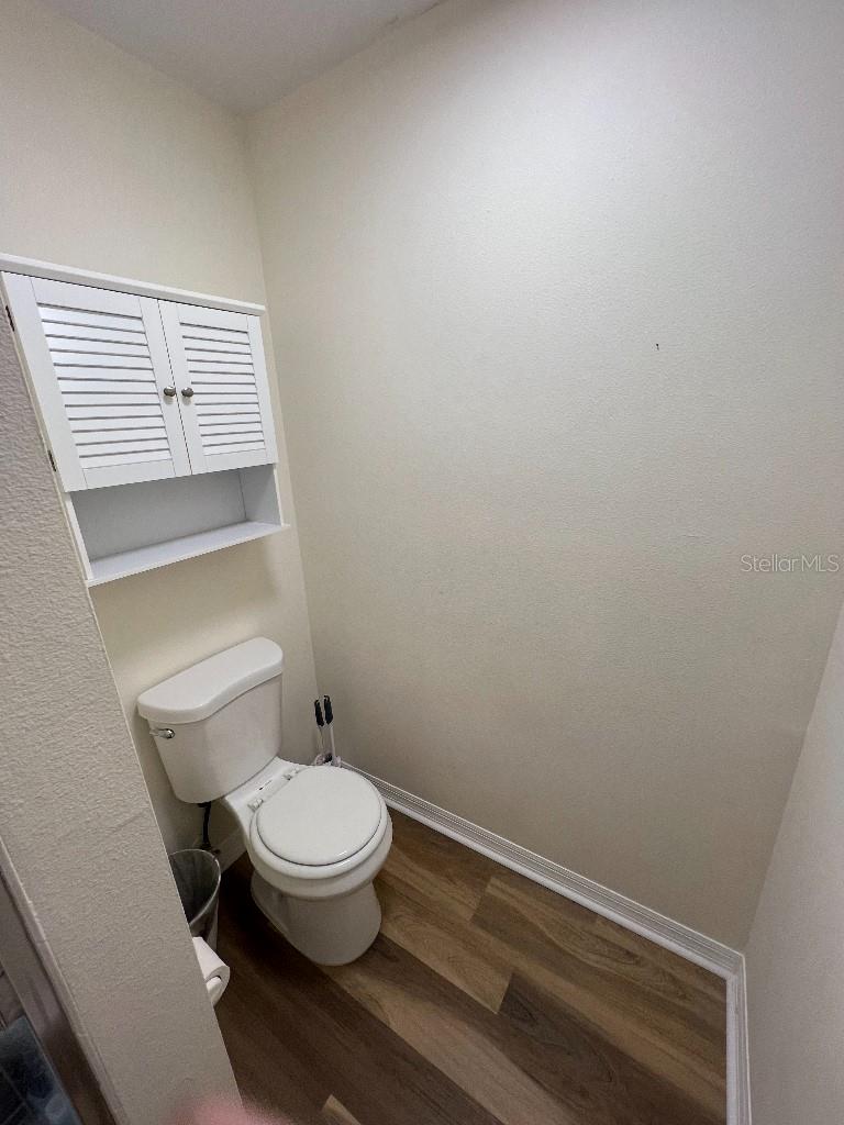Image 34 of 49 For 9485 Hamlin Boulevard 8