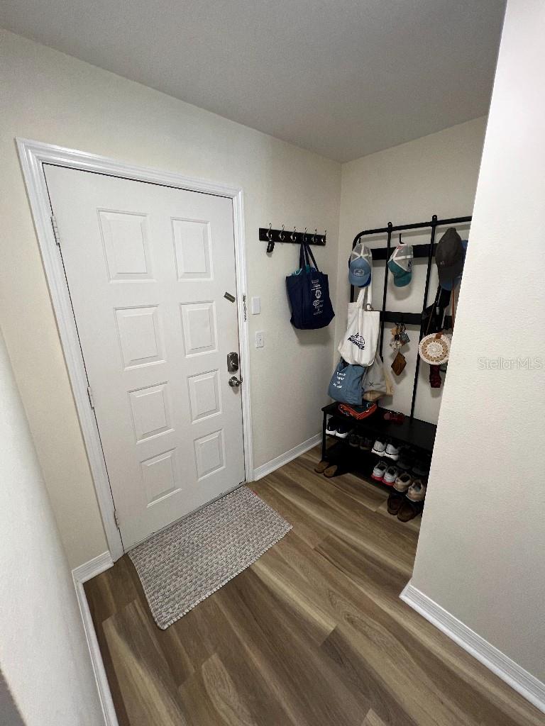 Image 4 of 49 For 9485 Hamlin Boulevard 8