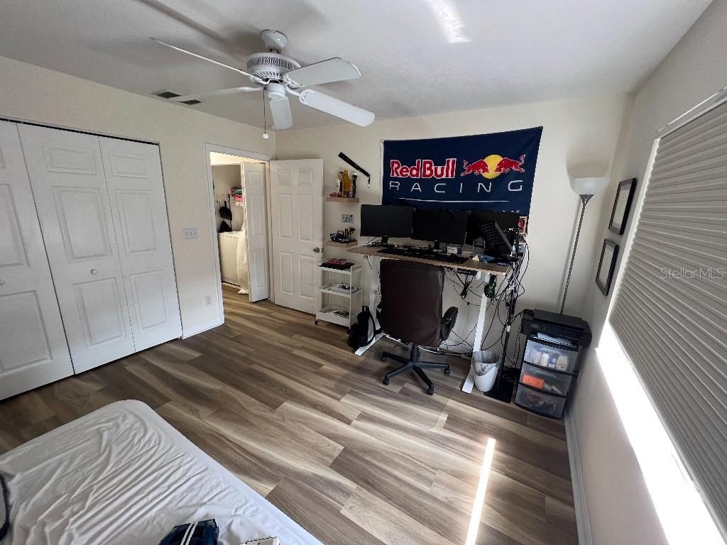 Image 43 of 49 For 9485 Hamlin Boulevard 8