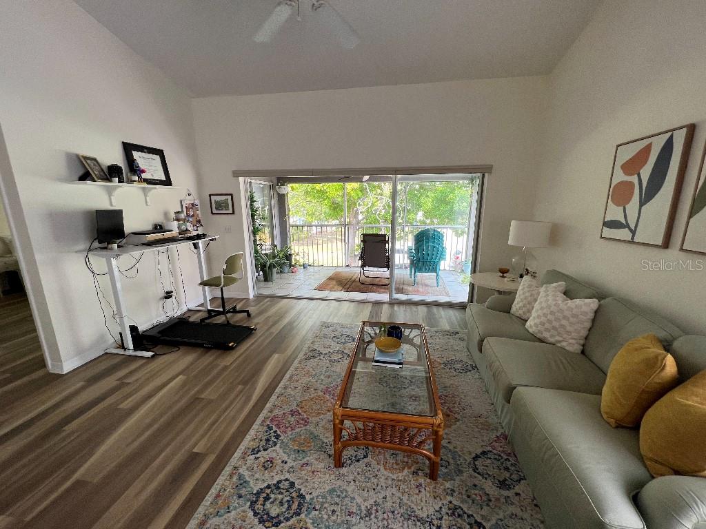 Image 6 of 49 For 9485 Hamlin Boulevard 8