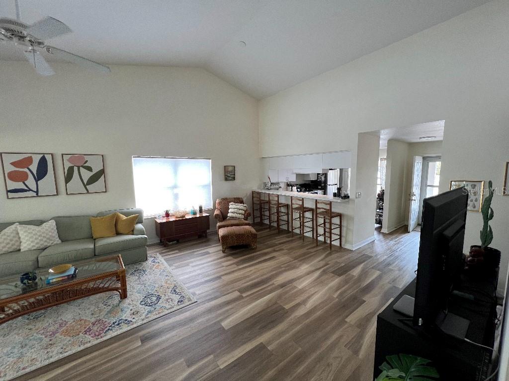 Image 8 of 49 For 9485 Hamlin Boulevard 8