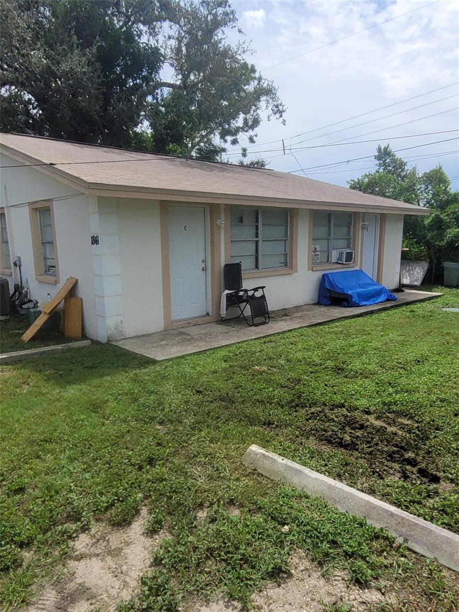 Image 2 of 26 For 1839 & 1841 Hacienda Way