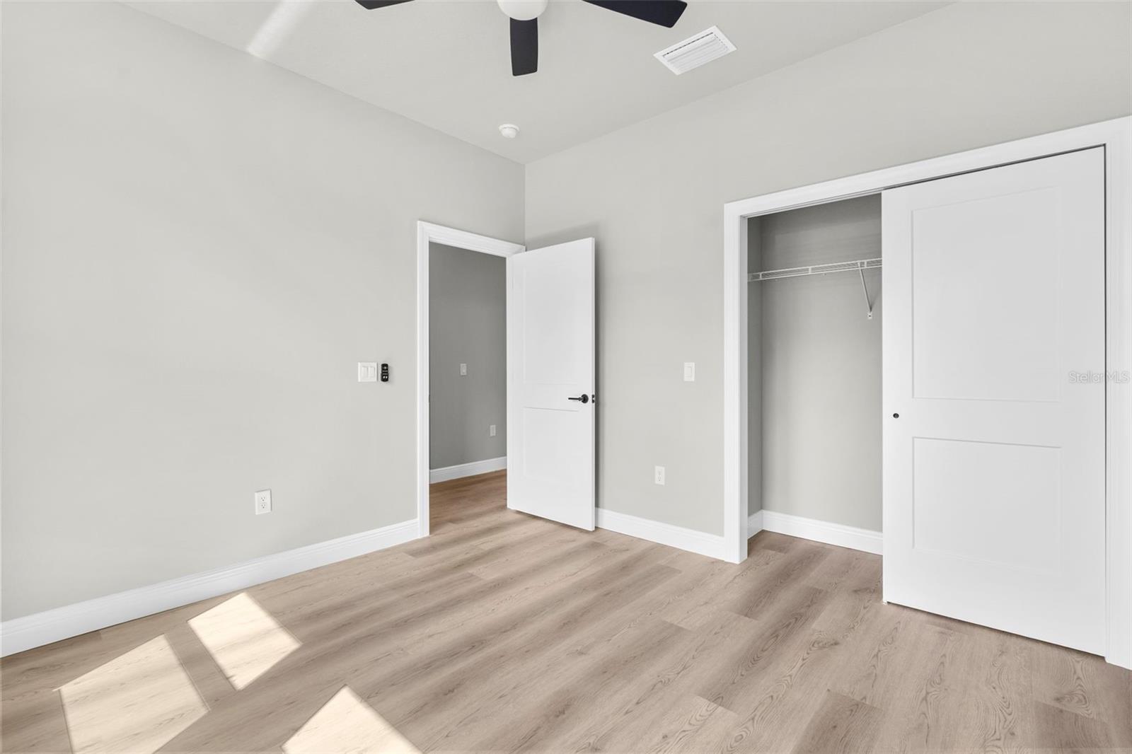 Listing photo id 9 for 3 Lupine Street