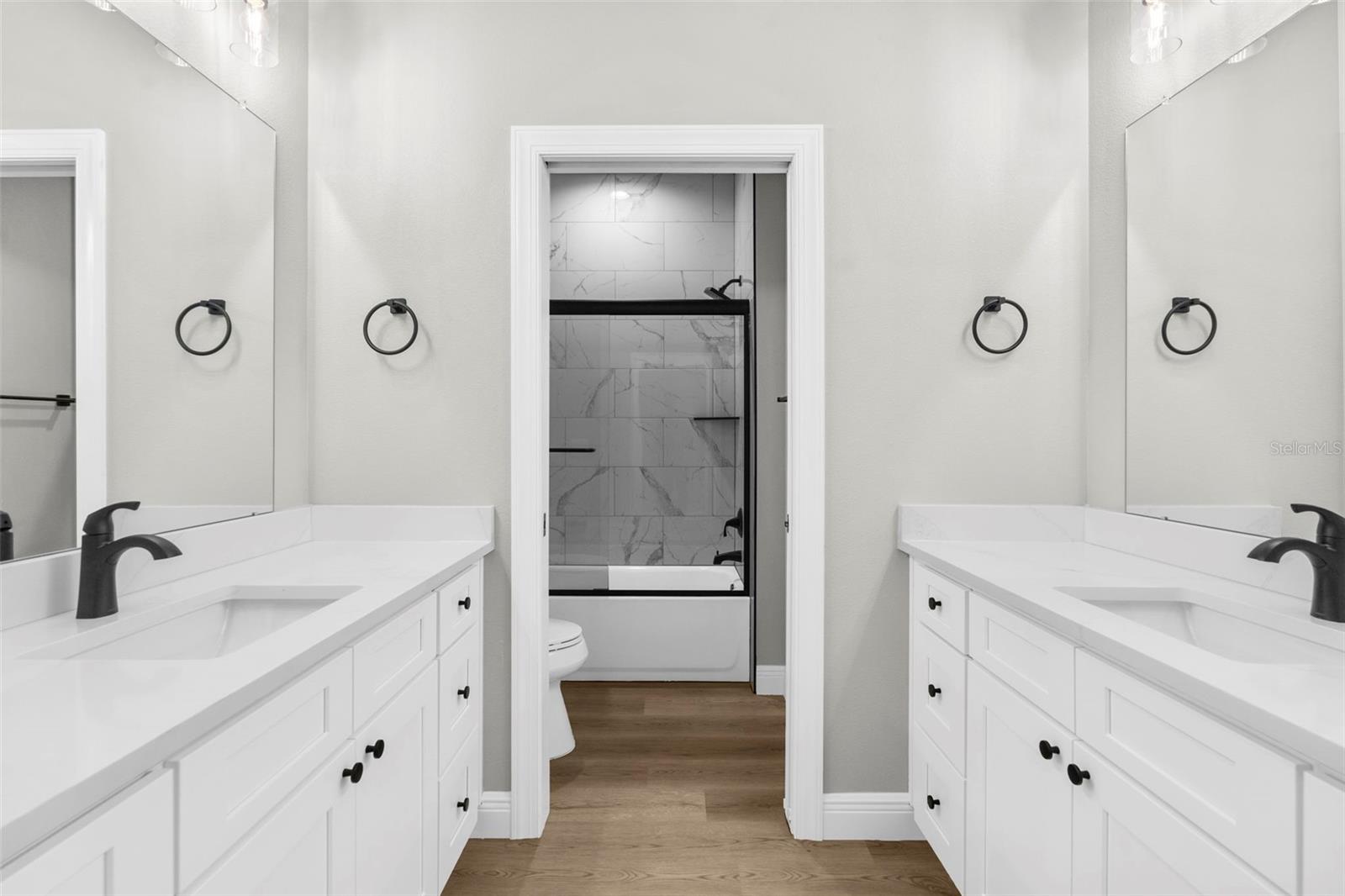 Listing photo id 11 for 3 Lupine Street