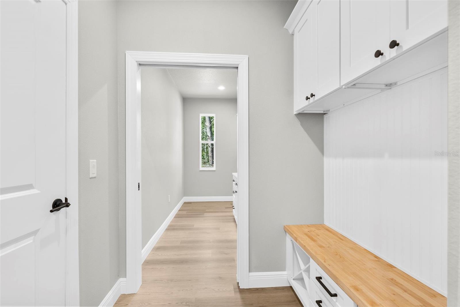 Listing photo id 12 for 3 Lupine Street