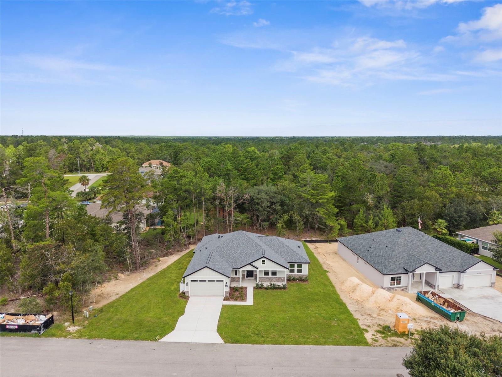 Listing photo id 16 for 3 Lupine Street