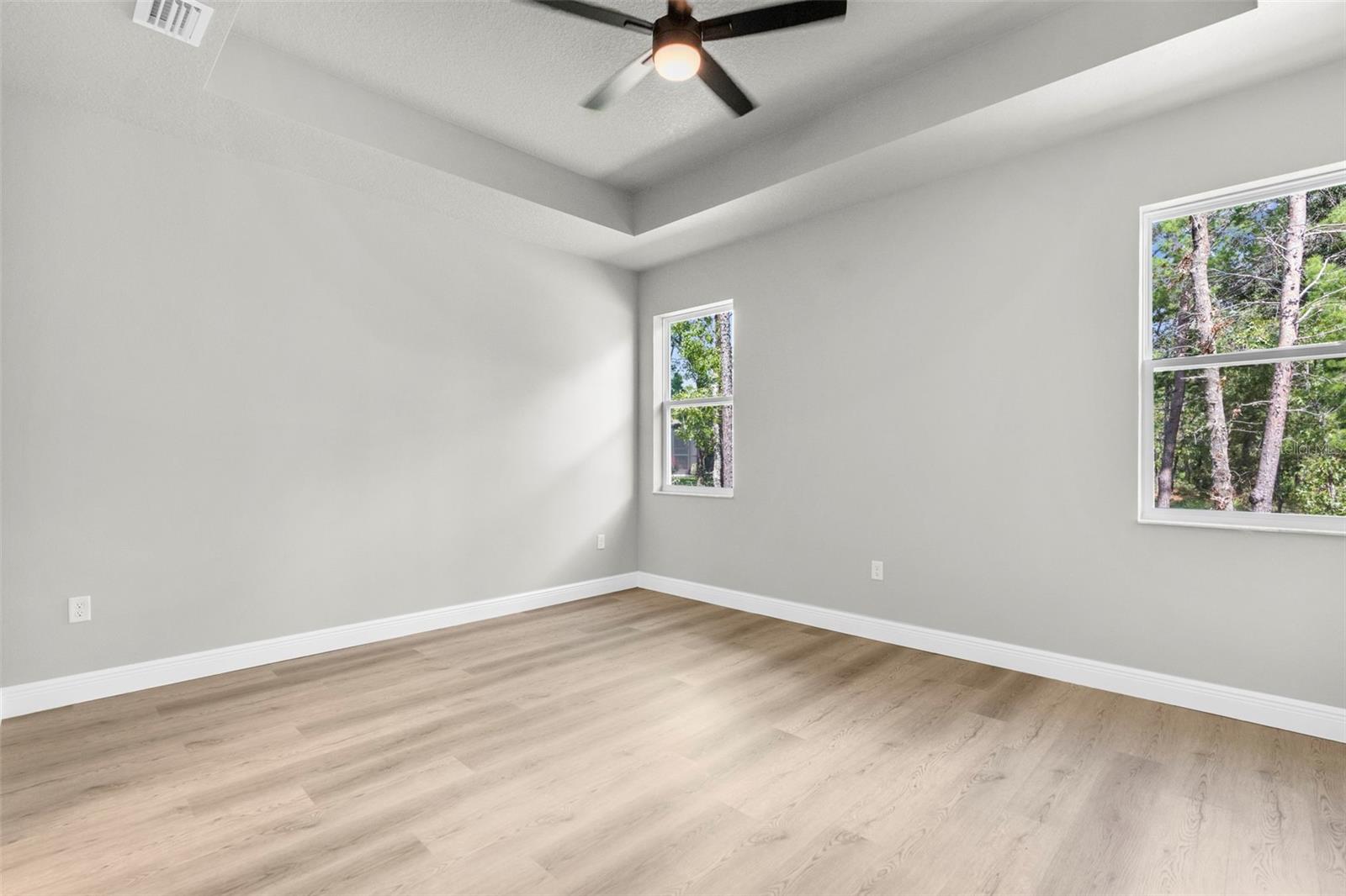 Listing photo id 19 for 3 Lupine Street