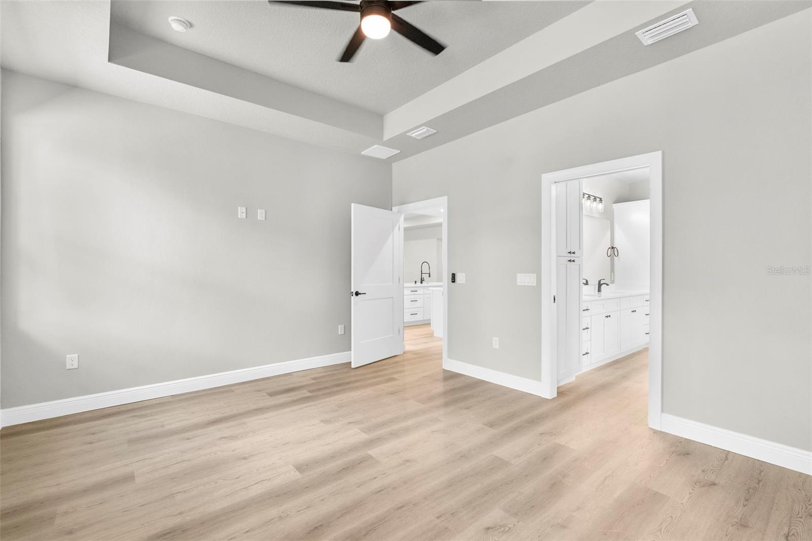 Listing photo id 21 for 3 Lupine Street