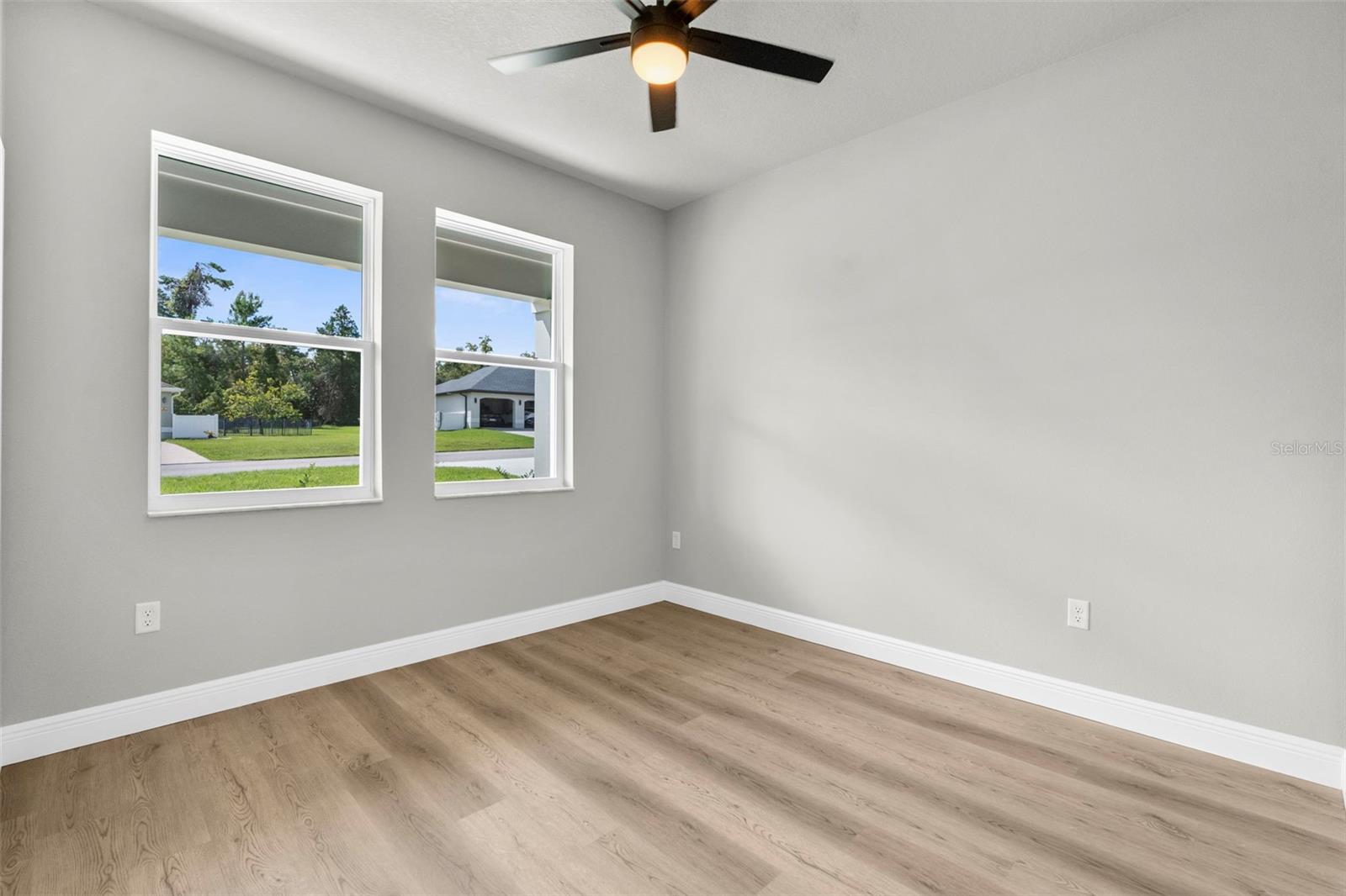 Listing photo id 25 for 3 Lupine Street